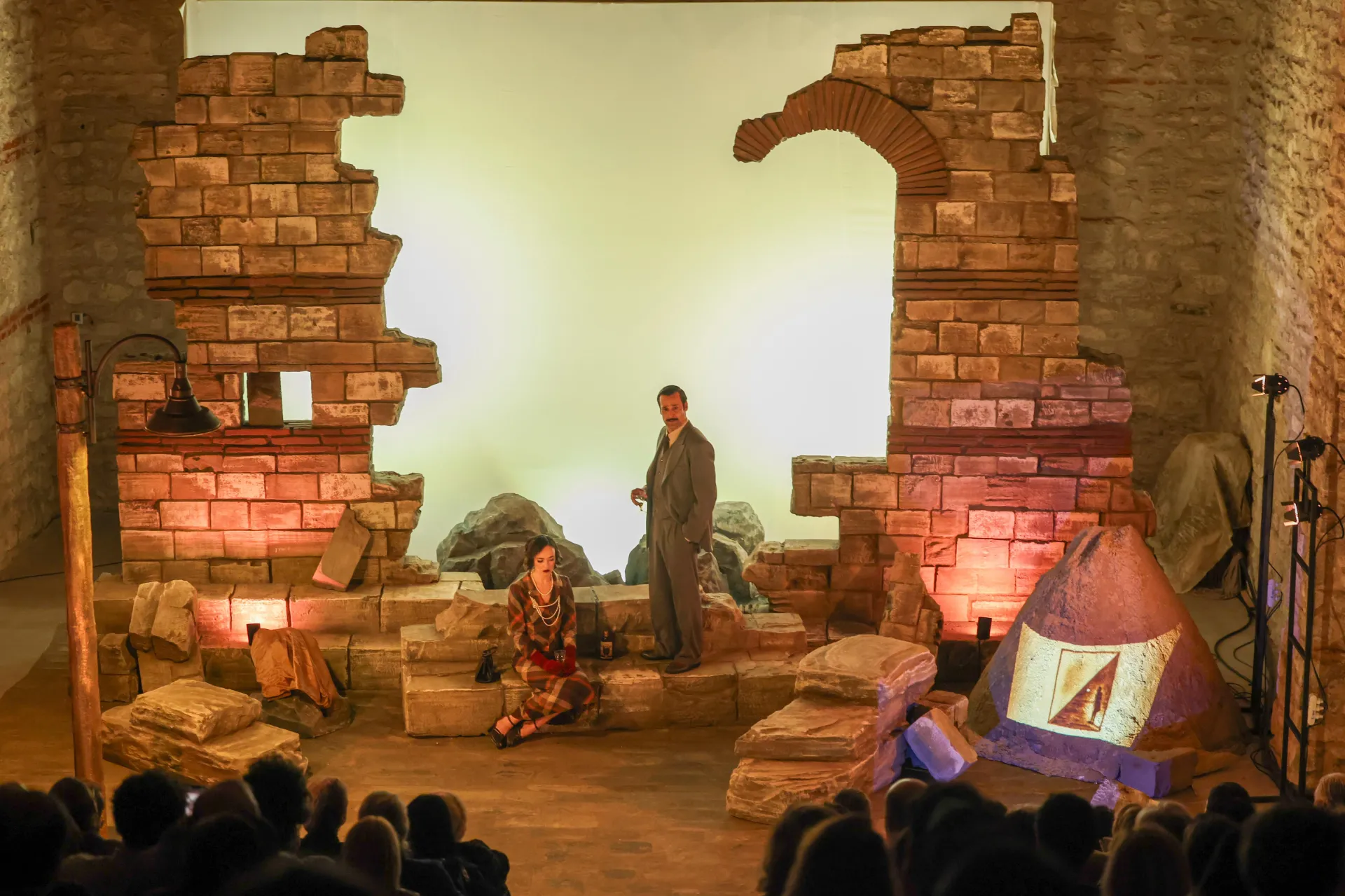 BAKIRKÖY BELEDİYE TİYATROLARI’NDAN YENİ OYUN