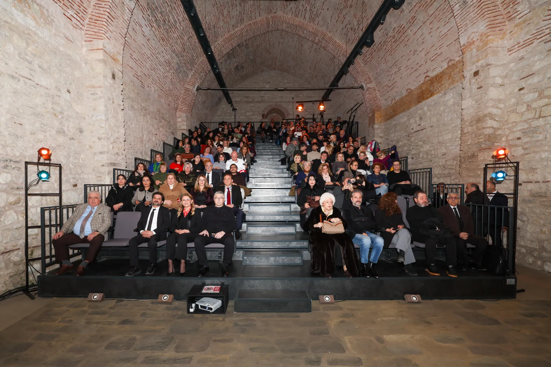 BAKIRKÖY BELEDİYE TİYATROLARI’NDAN YENİ OYUN