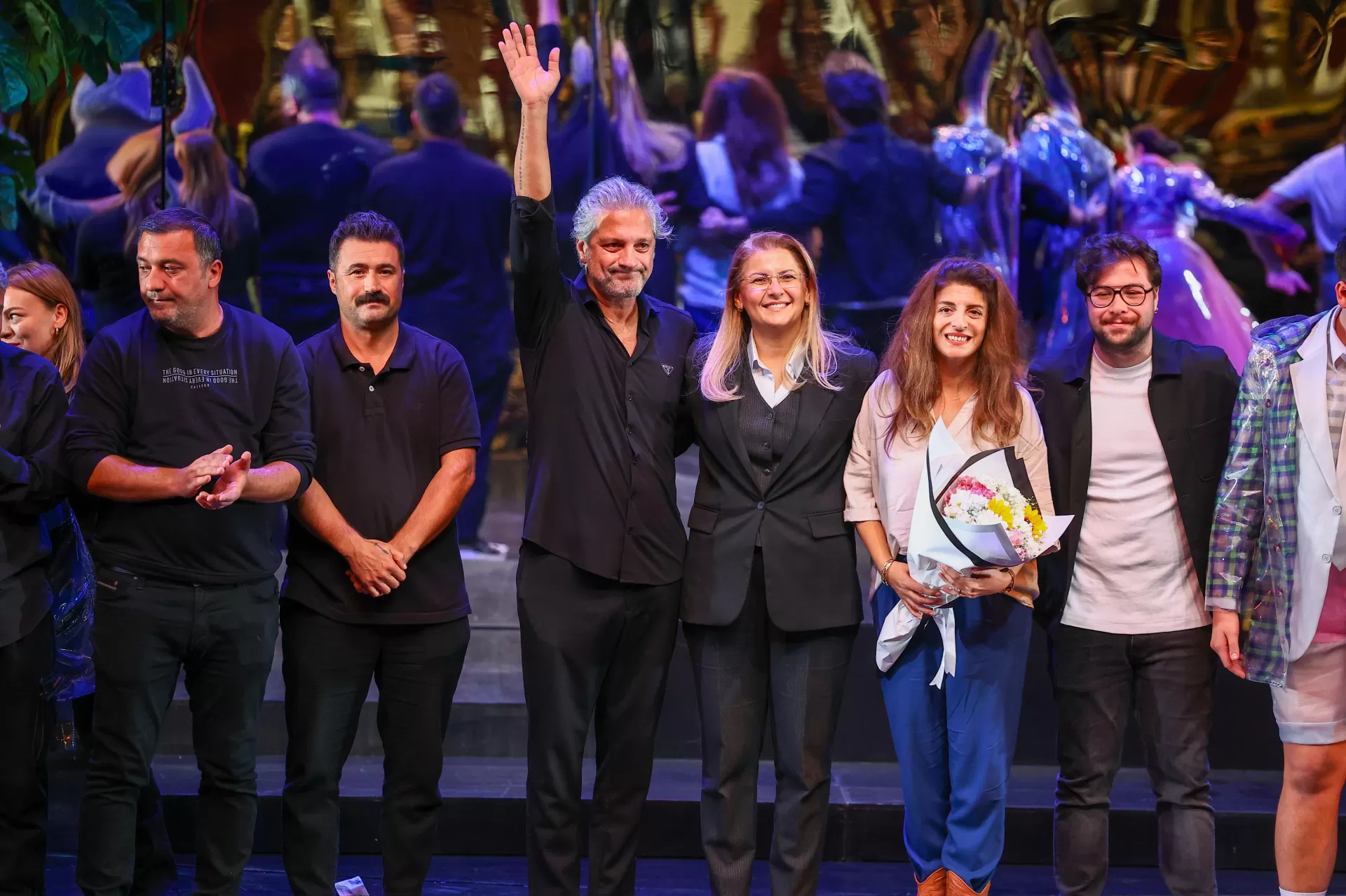 BAKIRKÖY BELEDİYE TİYATROLARI PERDELERİNİ AÇTI
