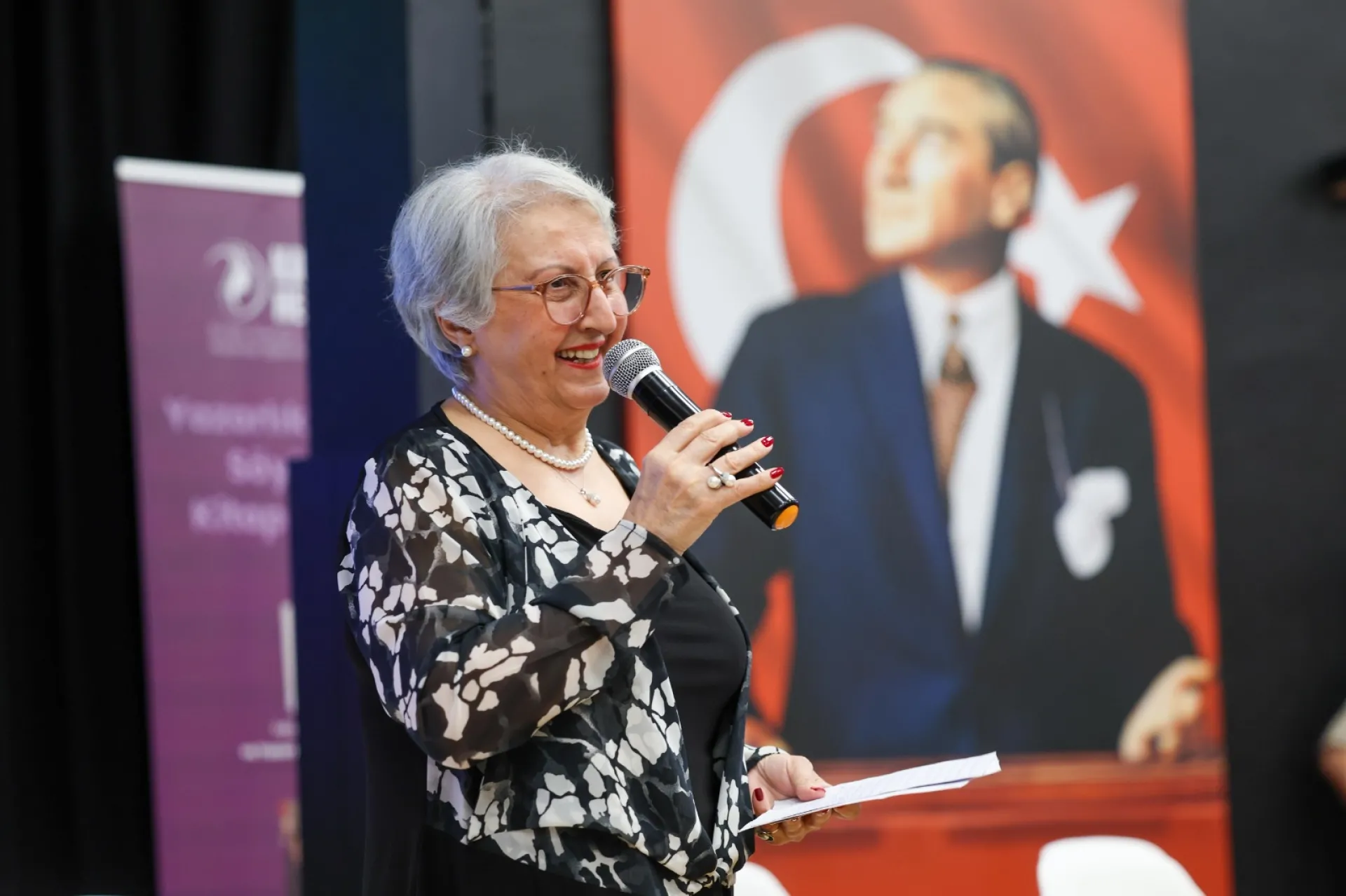 17 farklı kadının hikayesi “OnsekizİNCİ” okurlarla buluştu