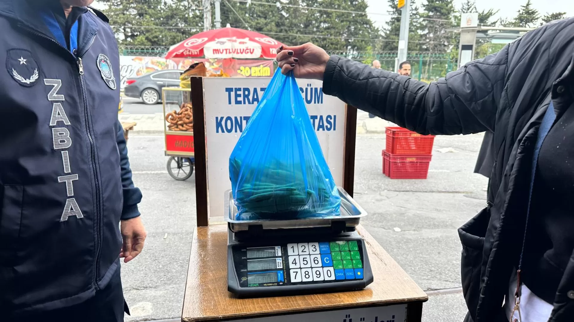 BAKIRKÖYLÜLER GÜVENLE ALIŞVERİŞ YAPIYOR
