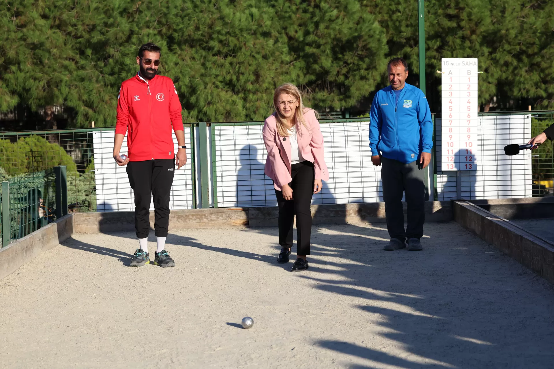 BAKIRKÖY’DE ‘CUMHURİYET BİZİM’ ŞENLİKLERİ BAŞLADI