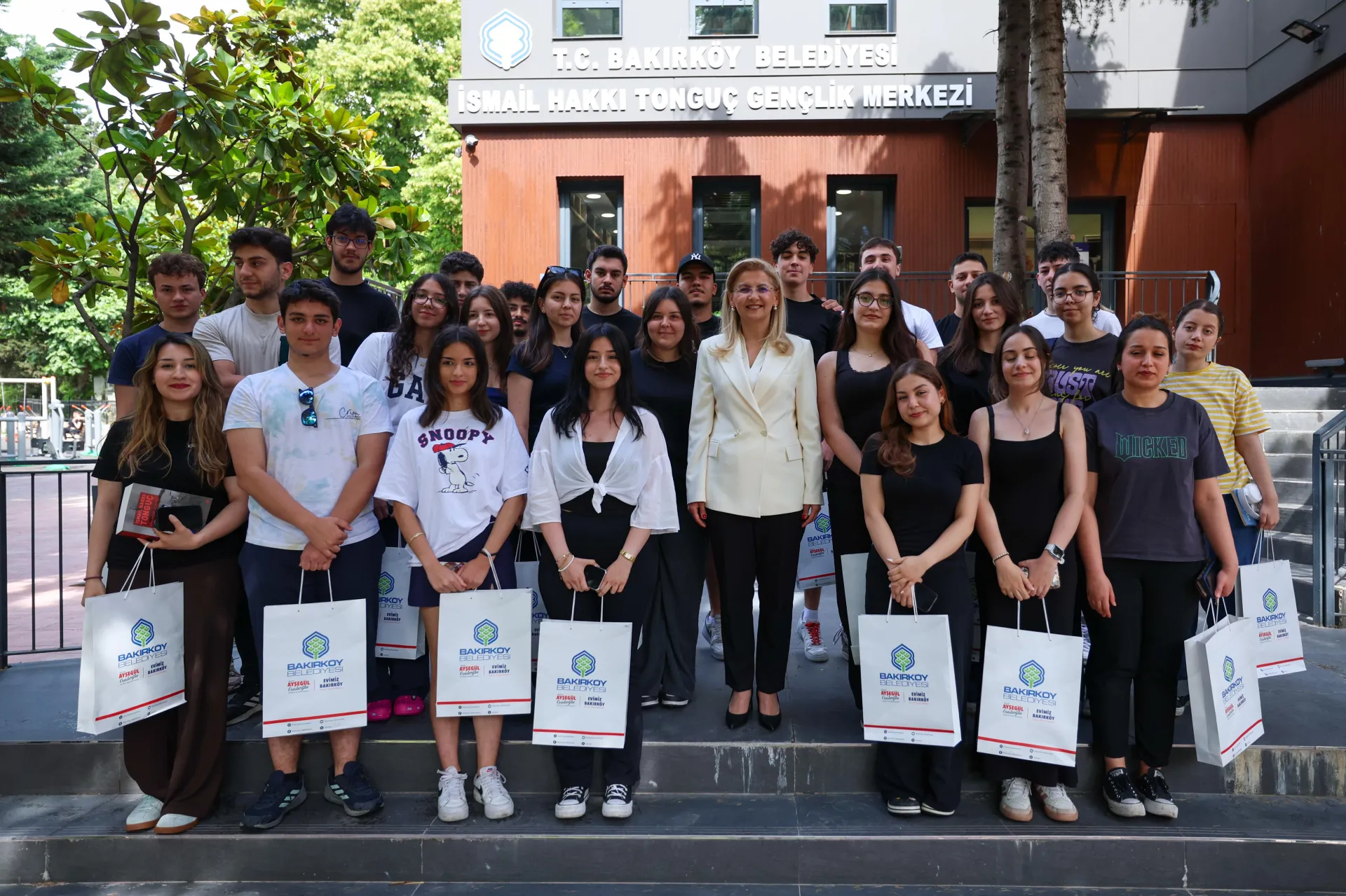 BAKIRKÖY BELEDİYESİ ÖĞRENCİLERE EĞİTİM DESTEĞİNİ %166 ARTIRDI