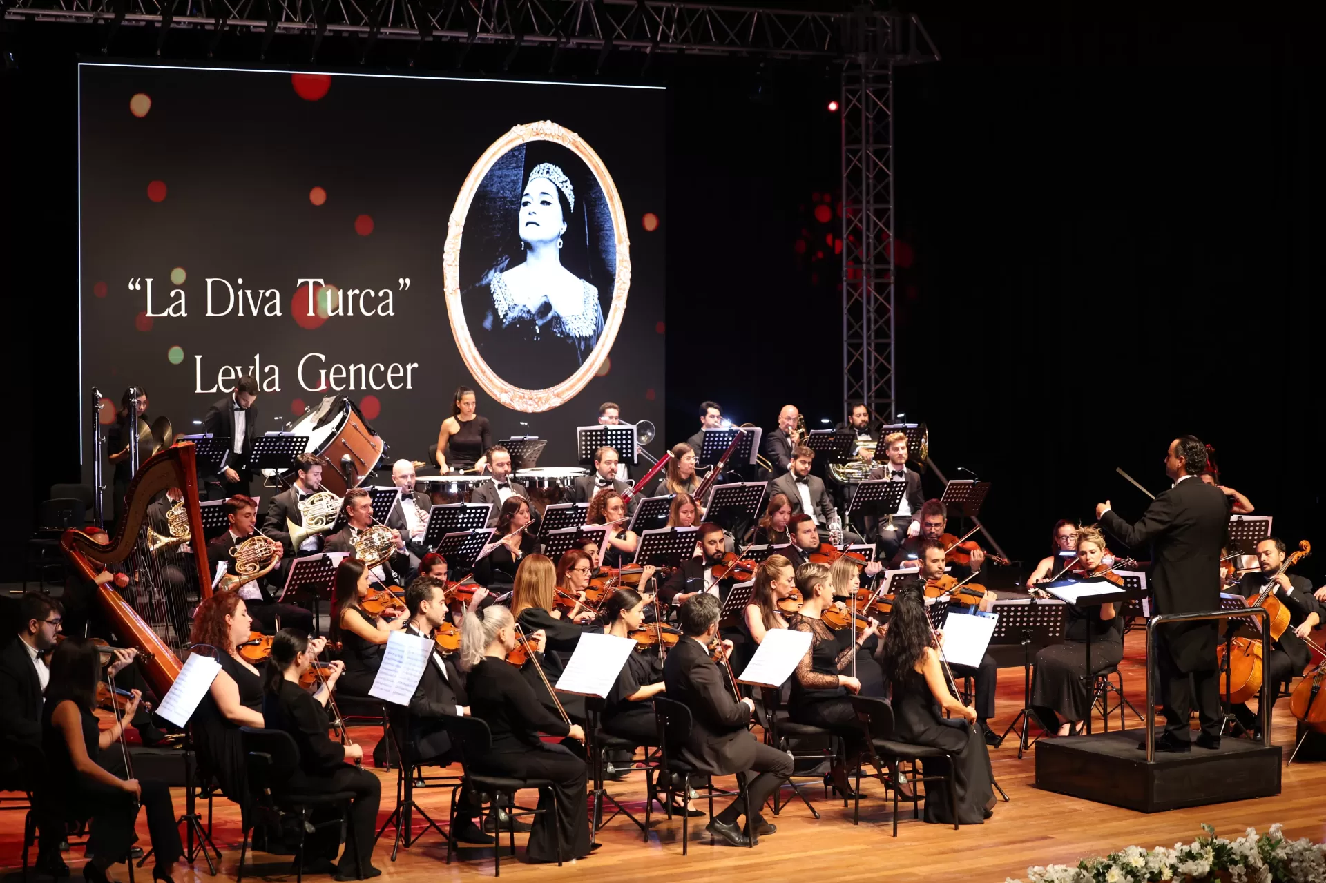 BAKIRKÖY’DE PEK ÇOK ALANDA İLKLERE İMZA ATILDI