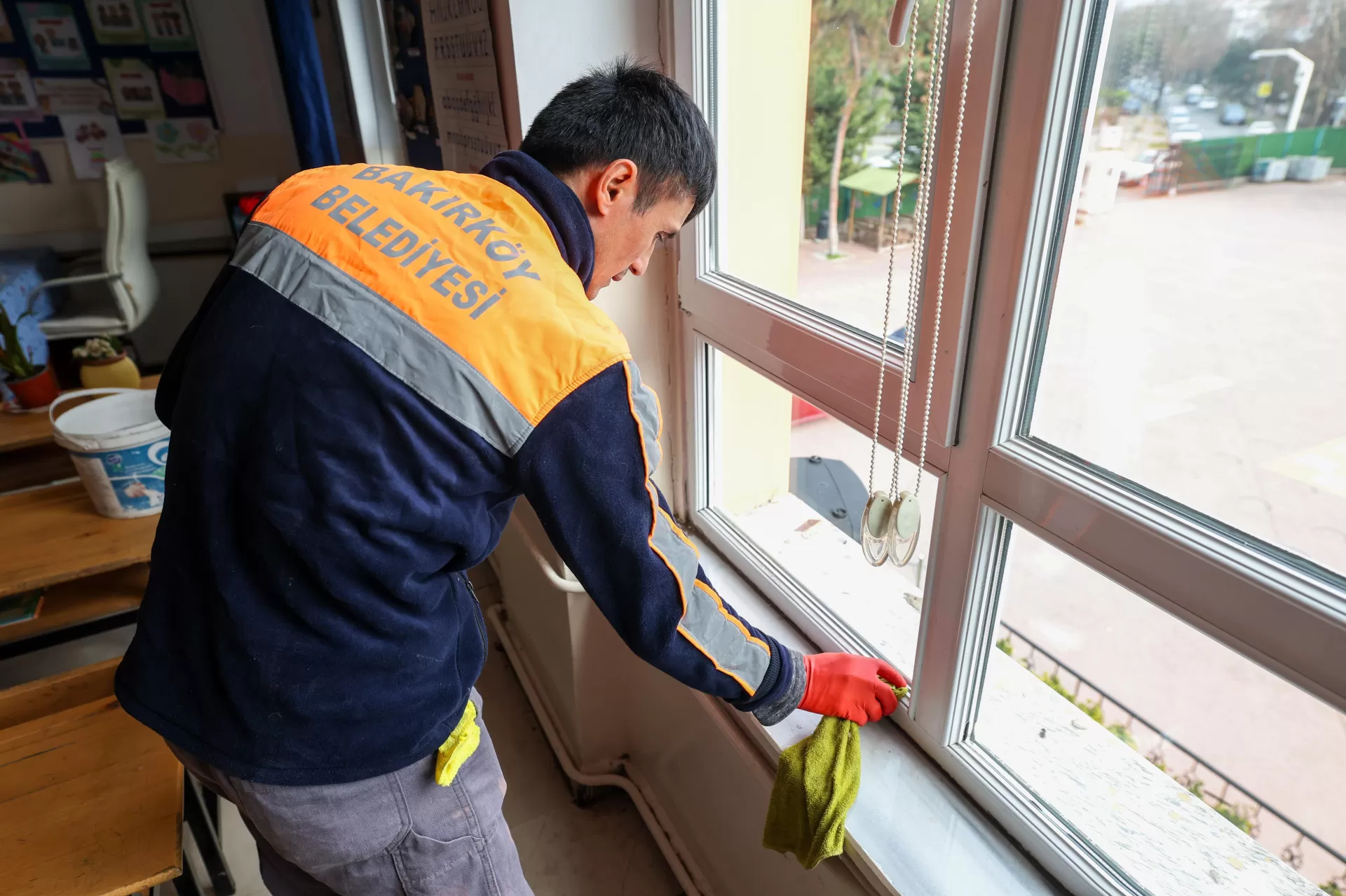 BAKIRKÖY BELEDİYESİ OKULLARI YENİ DÖNEME HAZIRLADI