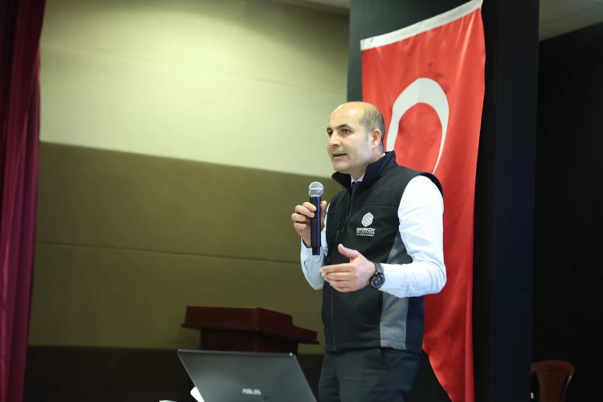 BAKIRKÖY BELEDİYESİ GENÇLERİ AFETLERE KARŞI BİLİNÇLENDİRİYOR