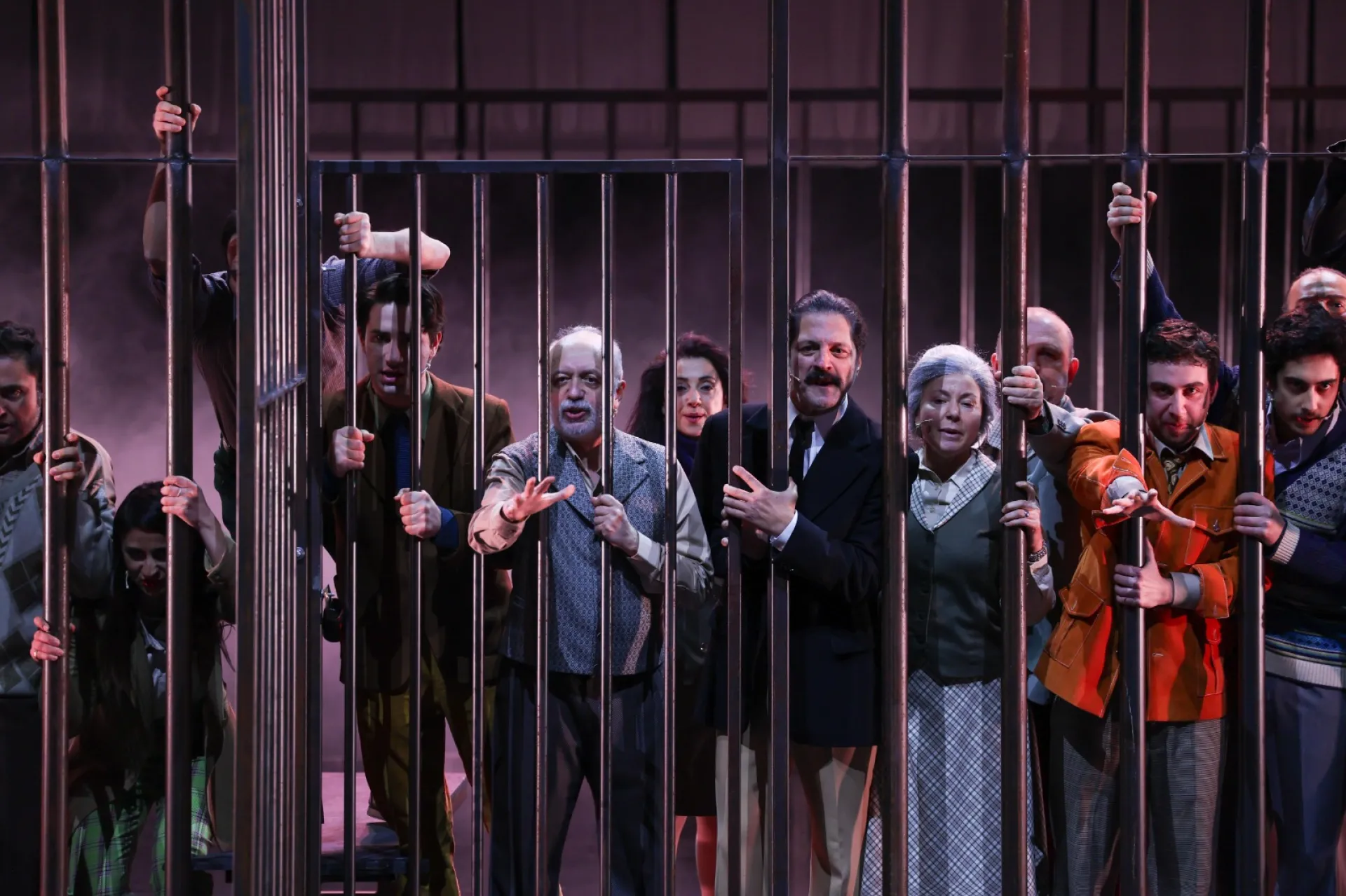 Tarık Akan’ın hayatı tiyatro sahnesinde