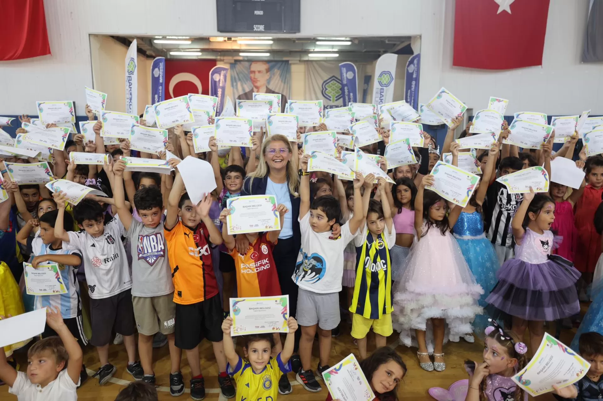BAKIRKÖY YAZ SPOR OKULU’NDAN KAPANIŞ ŞÖLENİ