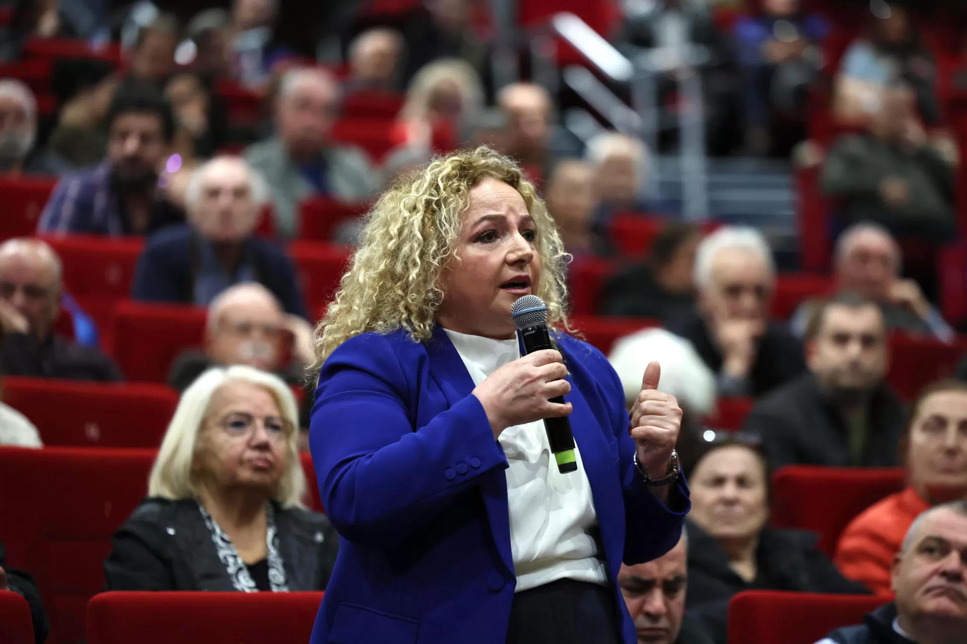 BAŞKAN OVALIOĞLU MAHALLELİLERİN SORUNLARINI DİNLEMEYE DEVAM EDİYOR