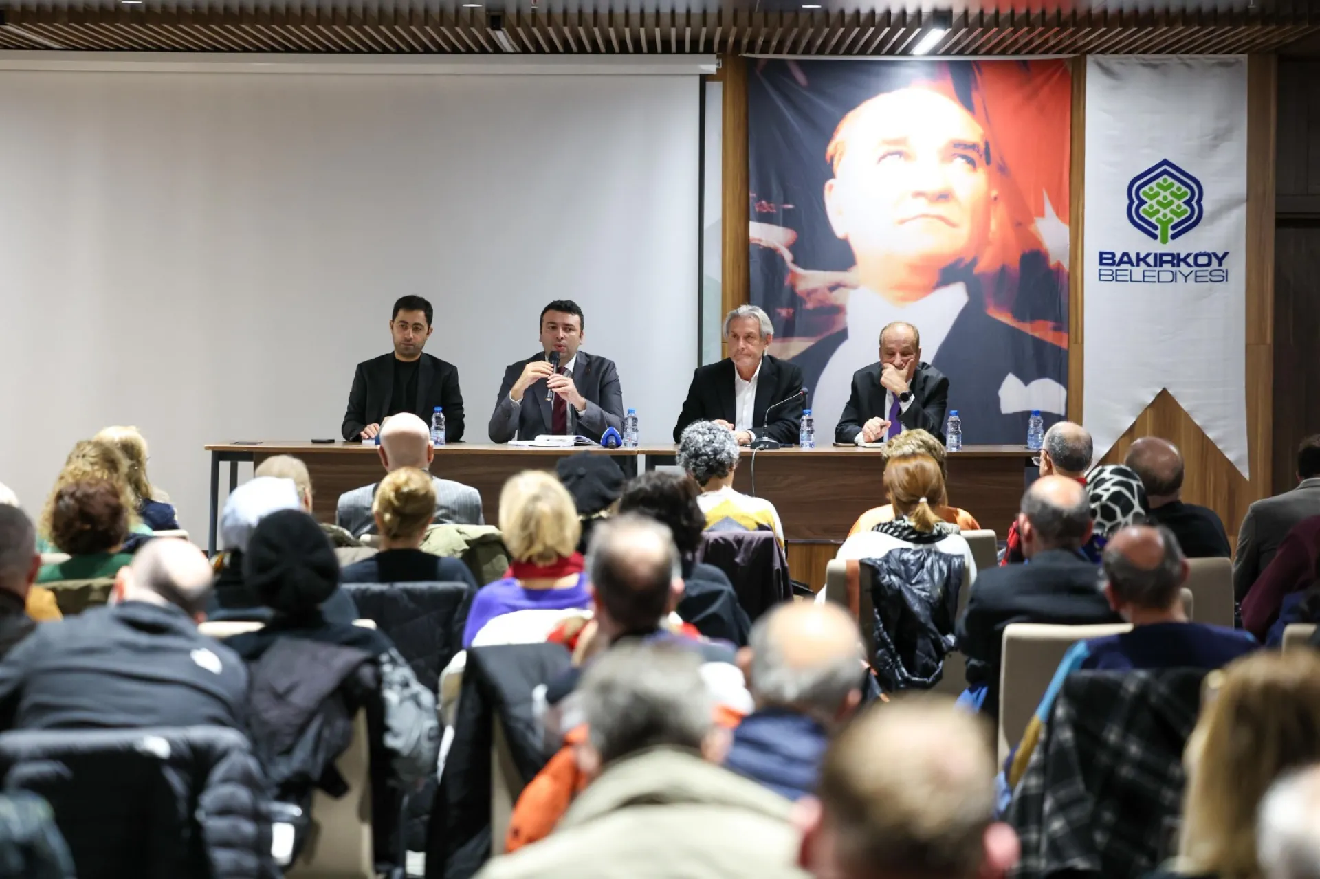 BAKIRKÖY’ÜN ADA BAZLI DÖNÜŞÜMÜ MASAYA YATIRILDI