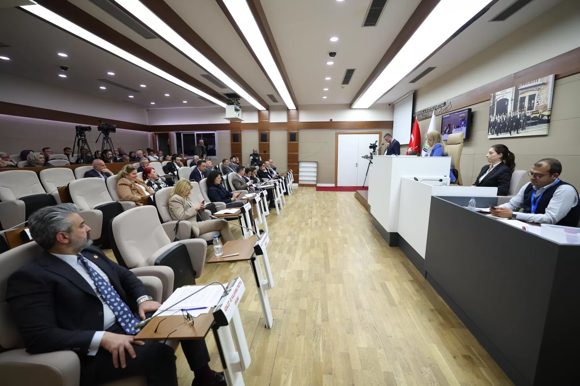 BAKIRKÖY BELEDİYESİ ENCÜMEN VE İHTİSAS KOMİSYON ÜYELERİ BELİRLENDİ