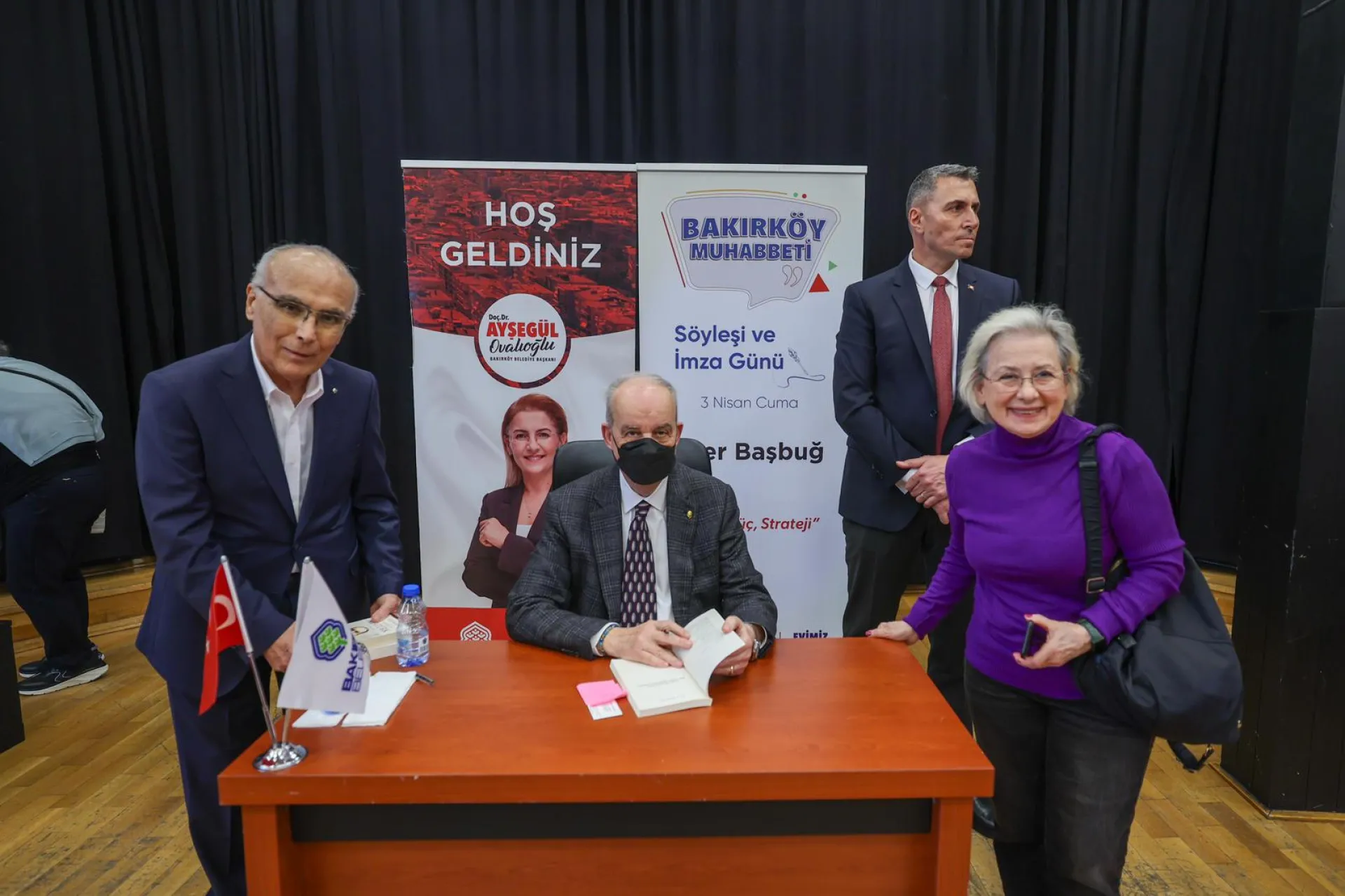 İLKER BAŞBUĞ BAKIRKÖYLÜLERLE BULUŞTU