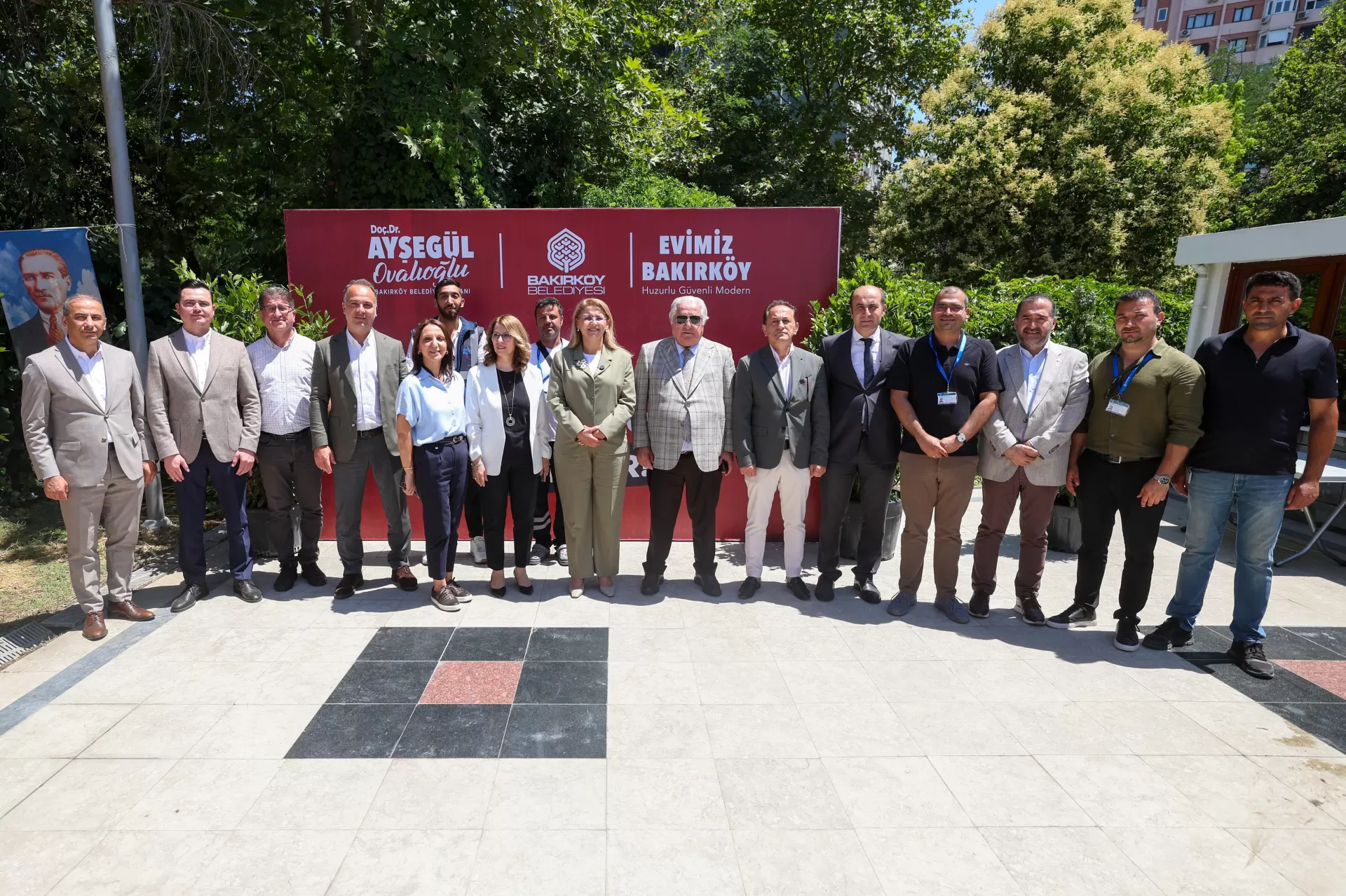 BAKIRKÖY BELEDİYESİ EMEKLİLER EVİ AÇILDI