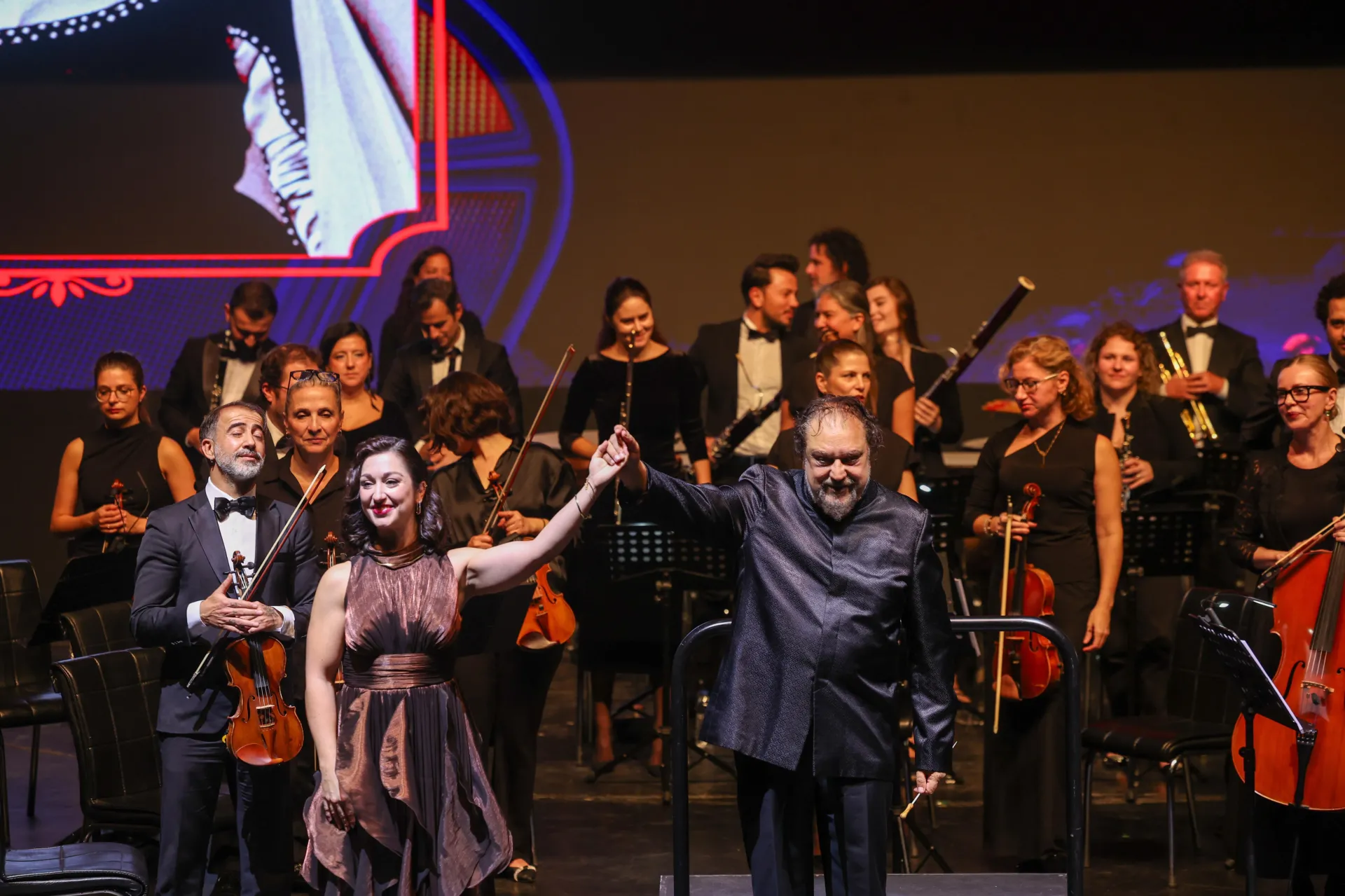 EFSANE SOPRANO LEYLA GENCER, 98. DOĞUM YIL DÖNÜMÜNDE BAKIRKÖY’DE ANILDI