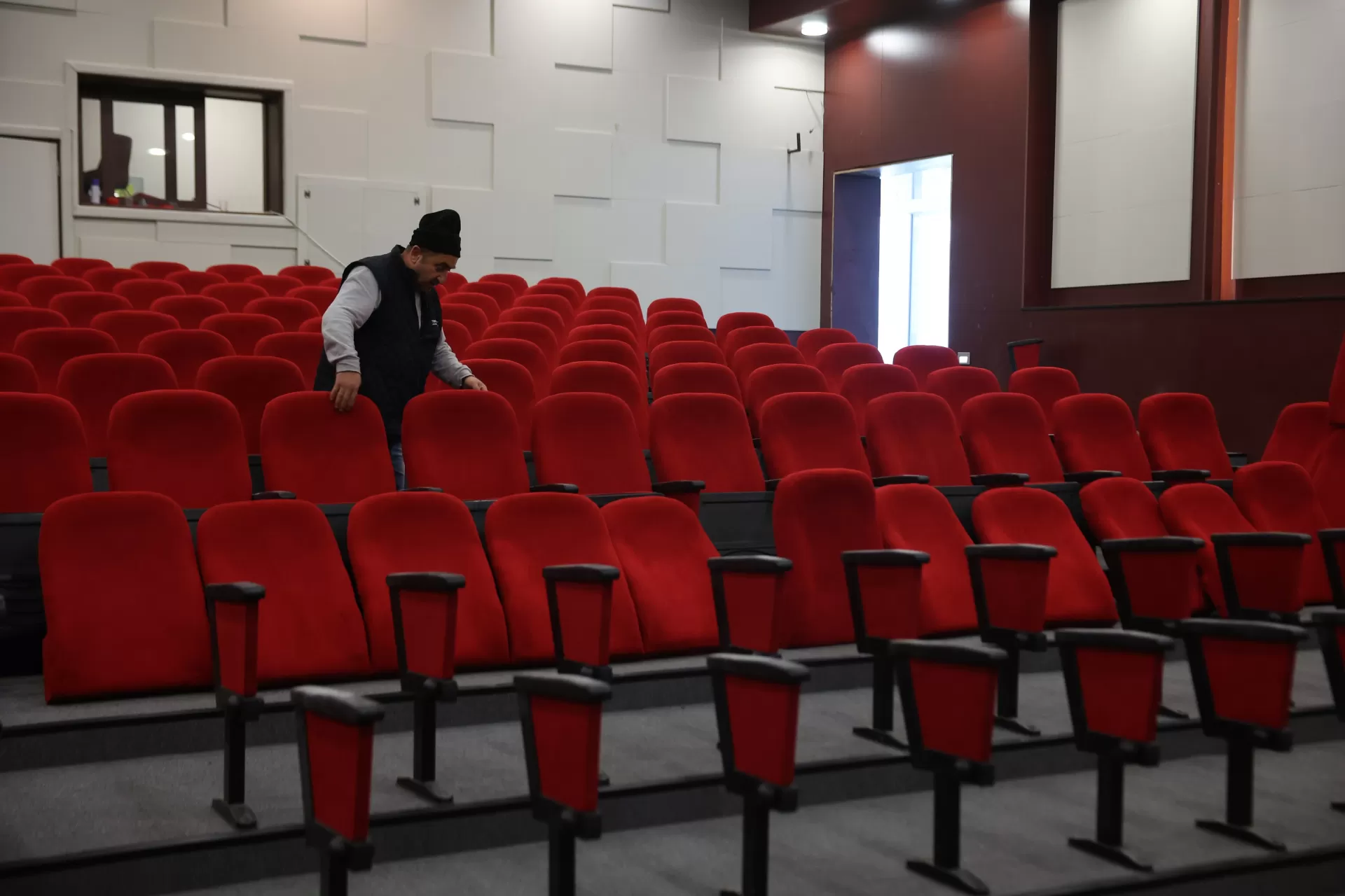 TARIK AKAN KÜLTÜR MERKEZİ YENİ HALİYLE ÇOK YAKINDA HİZMETE AÇILIYOR!