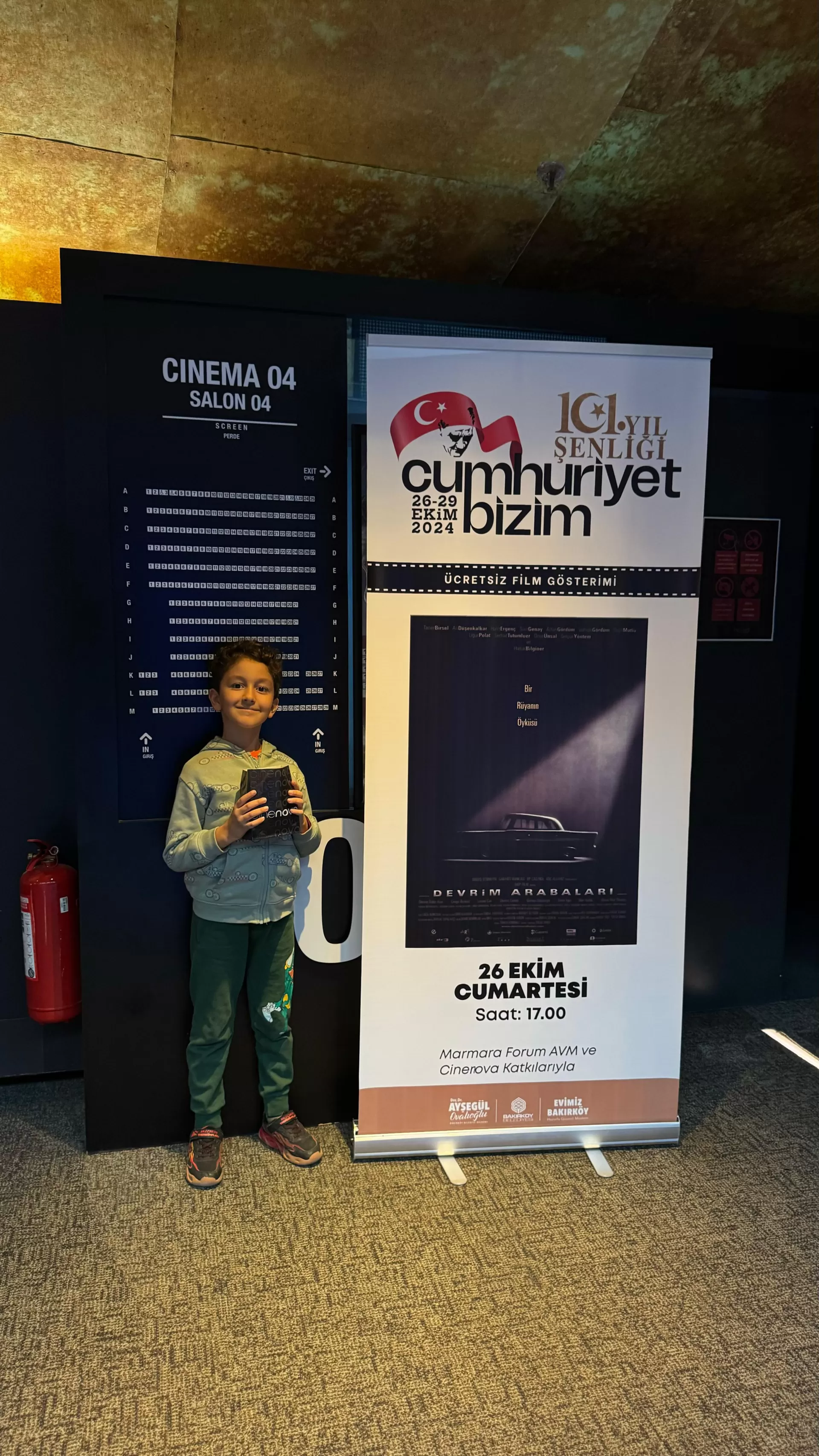 BAKIRKÖY’DE ‘CUMHURİYET BİZİM’ ŞENLİKLERİ BAŞLADI