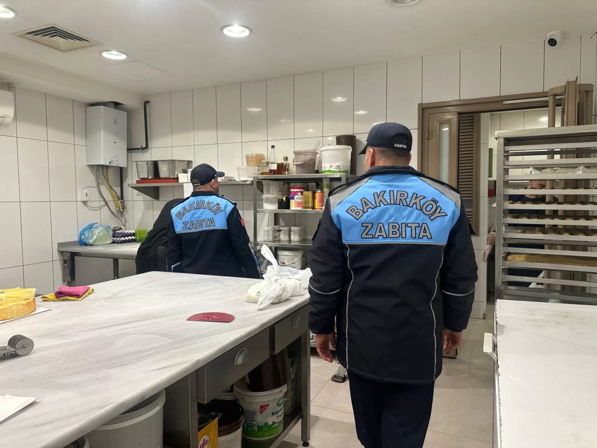 BAKIRKÖY ZABITASINDAN YİYECEK İÇECEK İŞLETMELERİNE SIKI DENETİM
