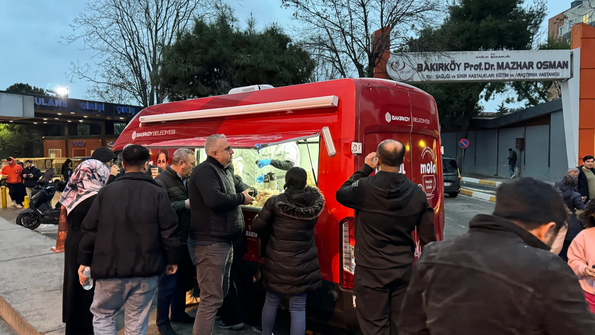 BAKIRKÖY BELEDİYESİ SOSYAL HİZMETLERLE DAYANIŞMAYI BÜYÜTTÜ