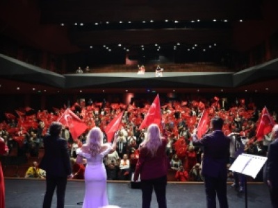 BAKIRKÖY’DE ATANIN SEVDİĞİ ŞARKILARLA ANLAMLI GECE