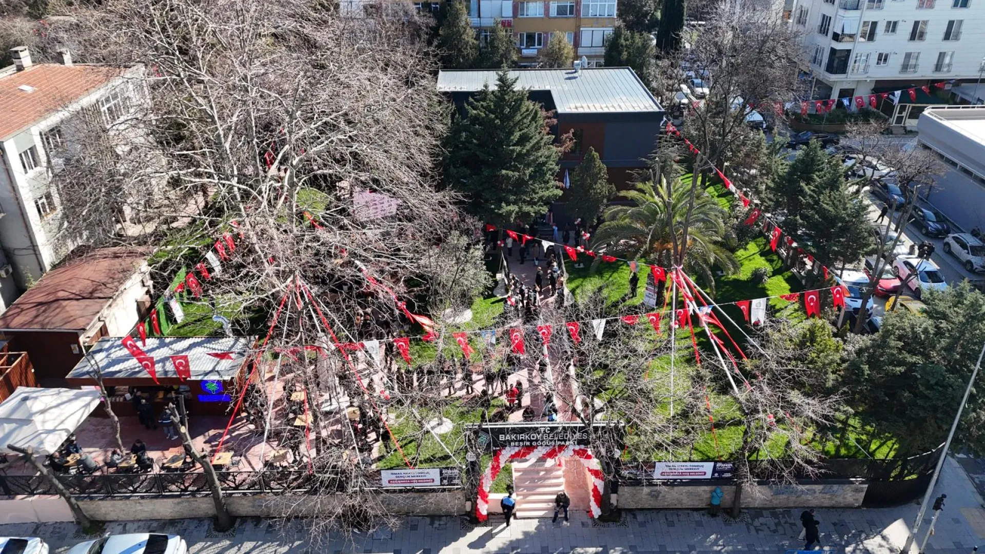 BAKIRKÖY’DE GENÇLERE YENİ MERKEZ