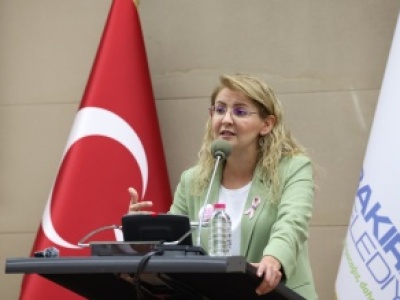 BAKIRKÖY’DE MEME KANSERİ FARKINDALIK SEMİNERİ YAPILDI