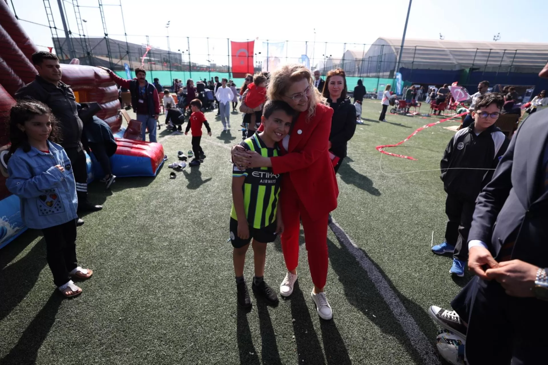 “BAKIRKÖY EGEMENLİK FESTİVALİ” 23 NİSAN’IN COŞKU DOLU RUHUNU YAŞATTI