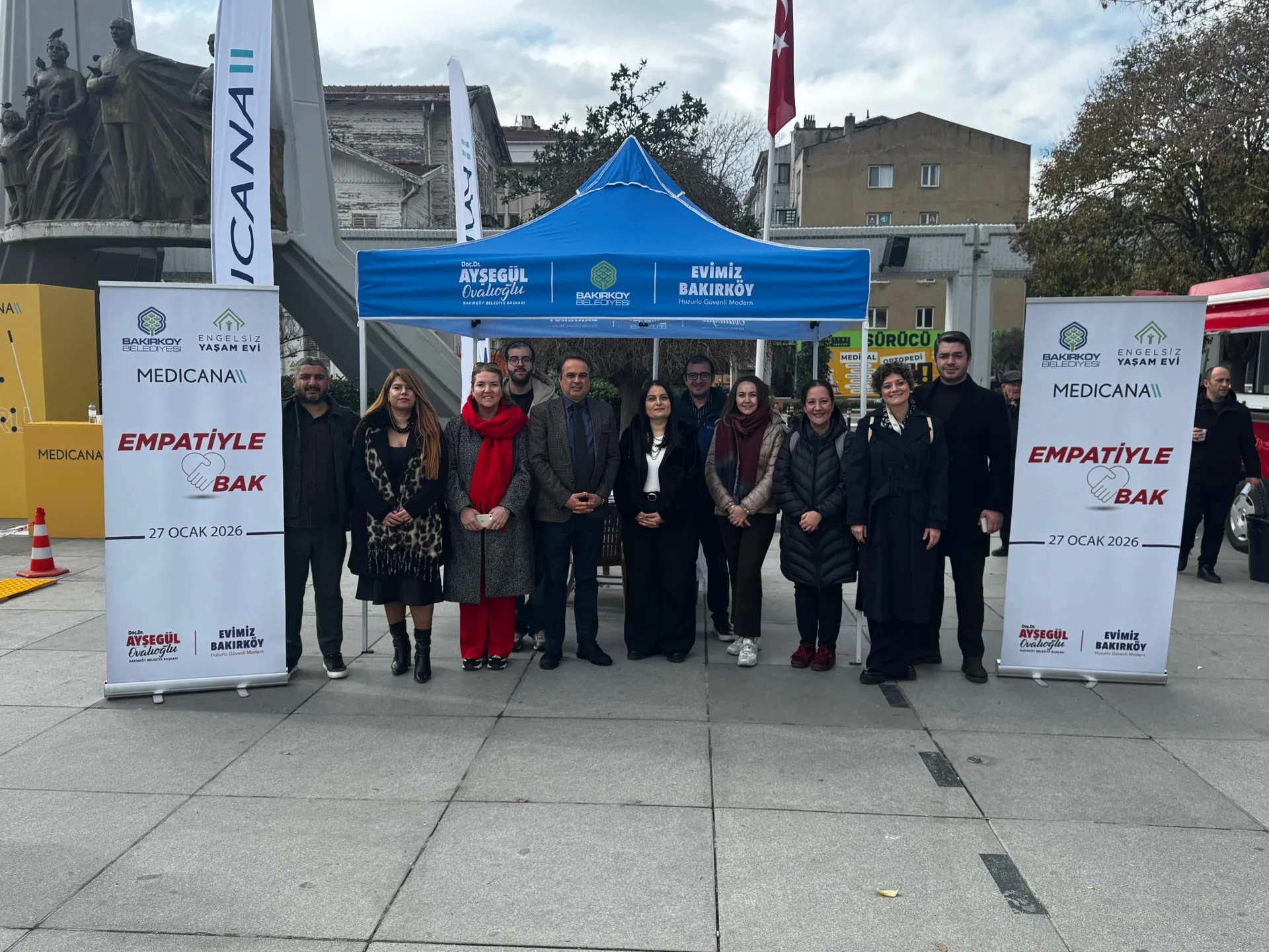 BAKIRKÖY’DE GÖRME ENGELLİLERLE EMPATİ DENEYİMİ