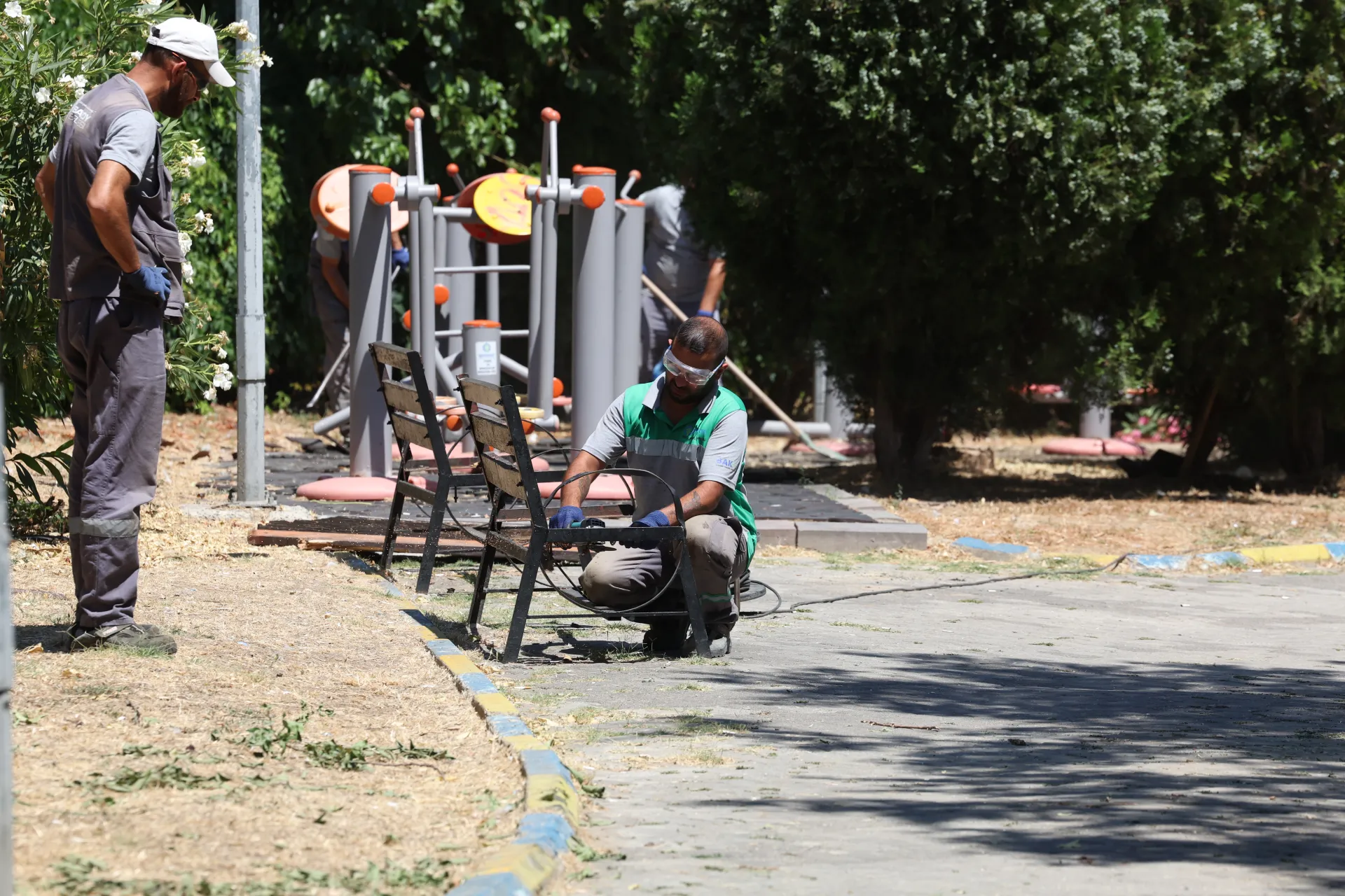BAKIRKÖY BELEDİYESİ’NDEN YEŞİL ALANLARDA BÜYÜK DÖNÜŞÜM