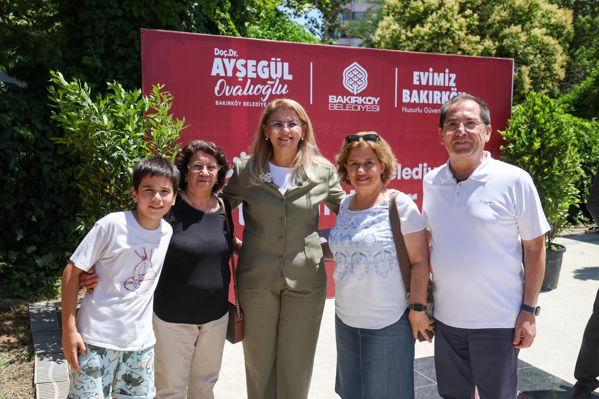 BAKIRKÖY BELEDİYESİ EMEKLİLER EVİ AÇILDI