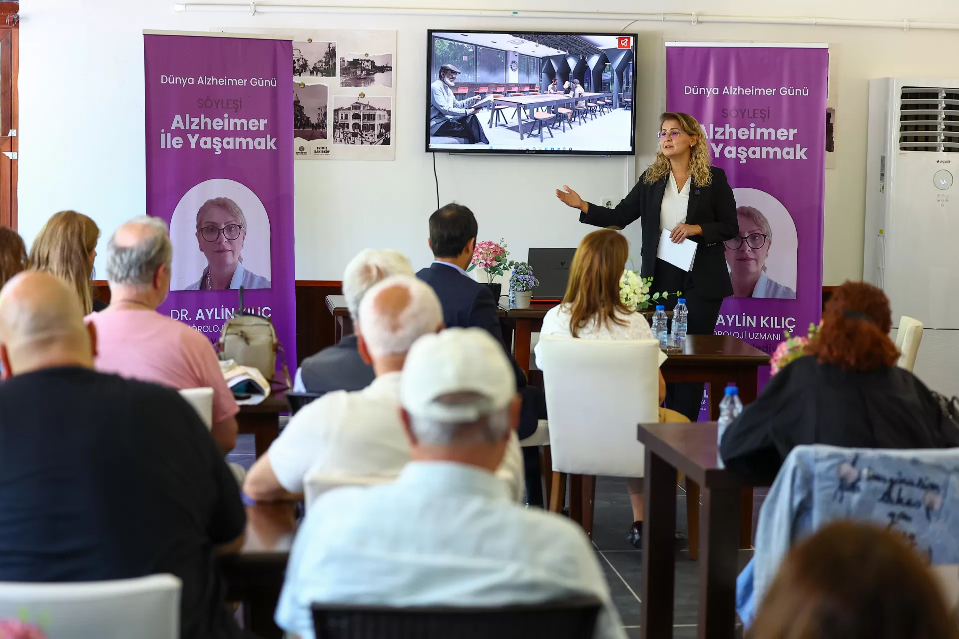 BAKIRKÖY’DE “ALZHEİMER İLE YAŞAMAK” SÖYLEŞİSİ