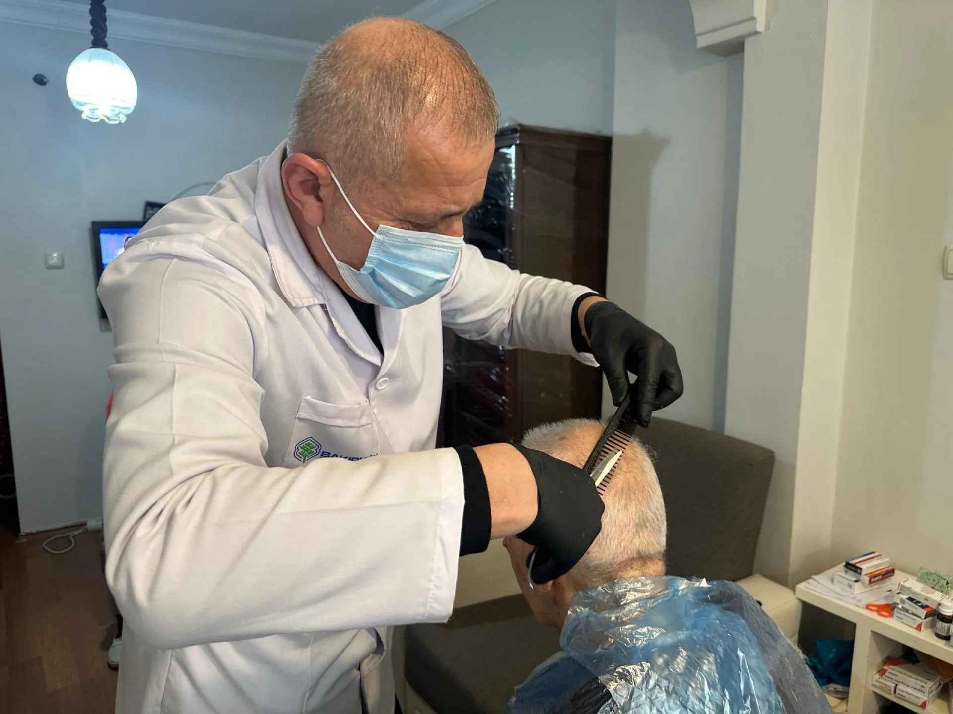 BAKIRKÖY BELEDİYESİ’NDEN BAYRAM ÖNCESİ KUAFÖRLÜK HİZMETİ