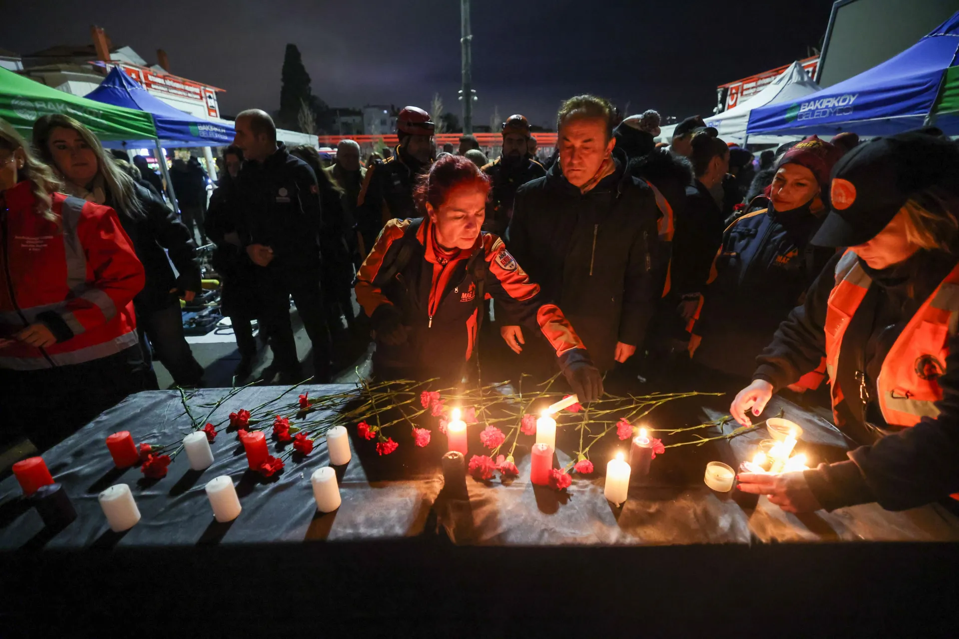 BAKIRKÖY’DE SAAT 04.17’DE “SESSİZ ANMA”
