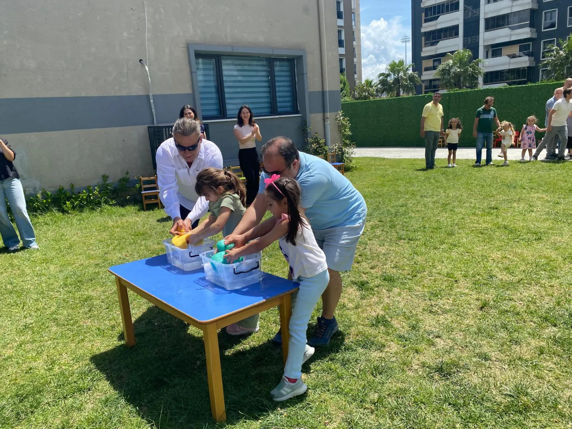 BAKIRKÖY BELEDİYESİ’NDEN RENKLİ BABALAR GÜNÜ ETKİNLİĞİ