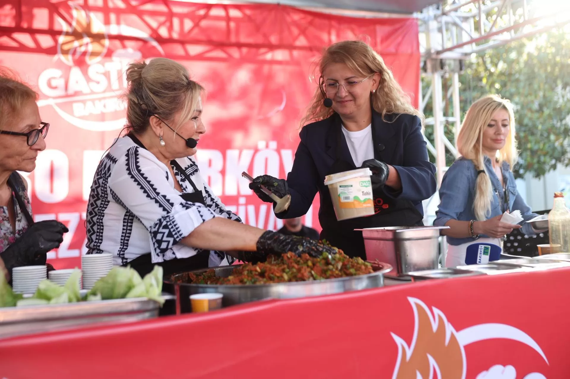 LEZZET ŞÖLENİ GASTRO BAKIRKÖY BAŞLADI