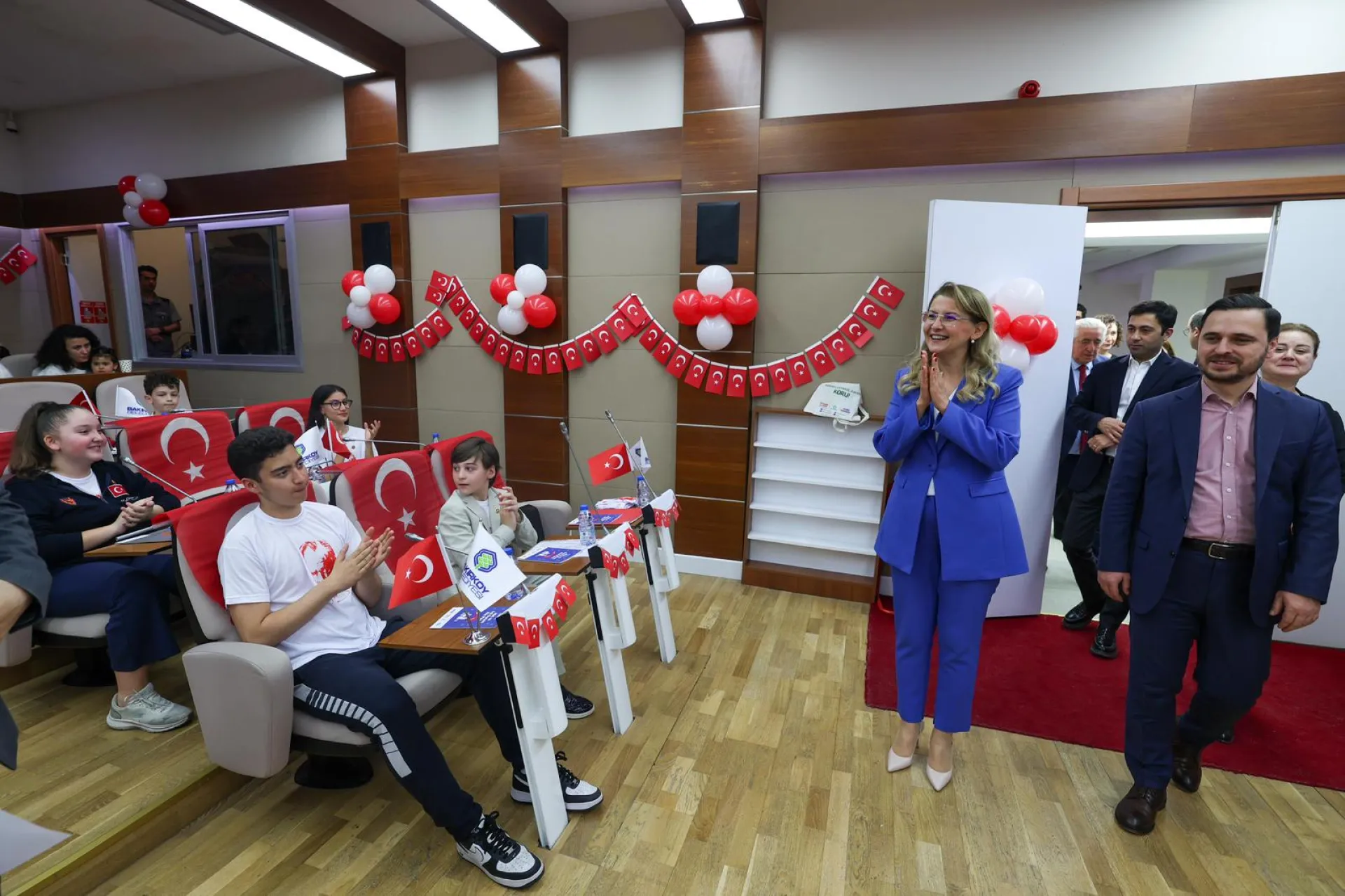 BAKIRKÖY BELEDİYESİ ÇOCUK MECLİSİ’NDEN 23 NİSAN ÖZEL OTURUMU