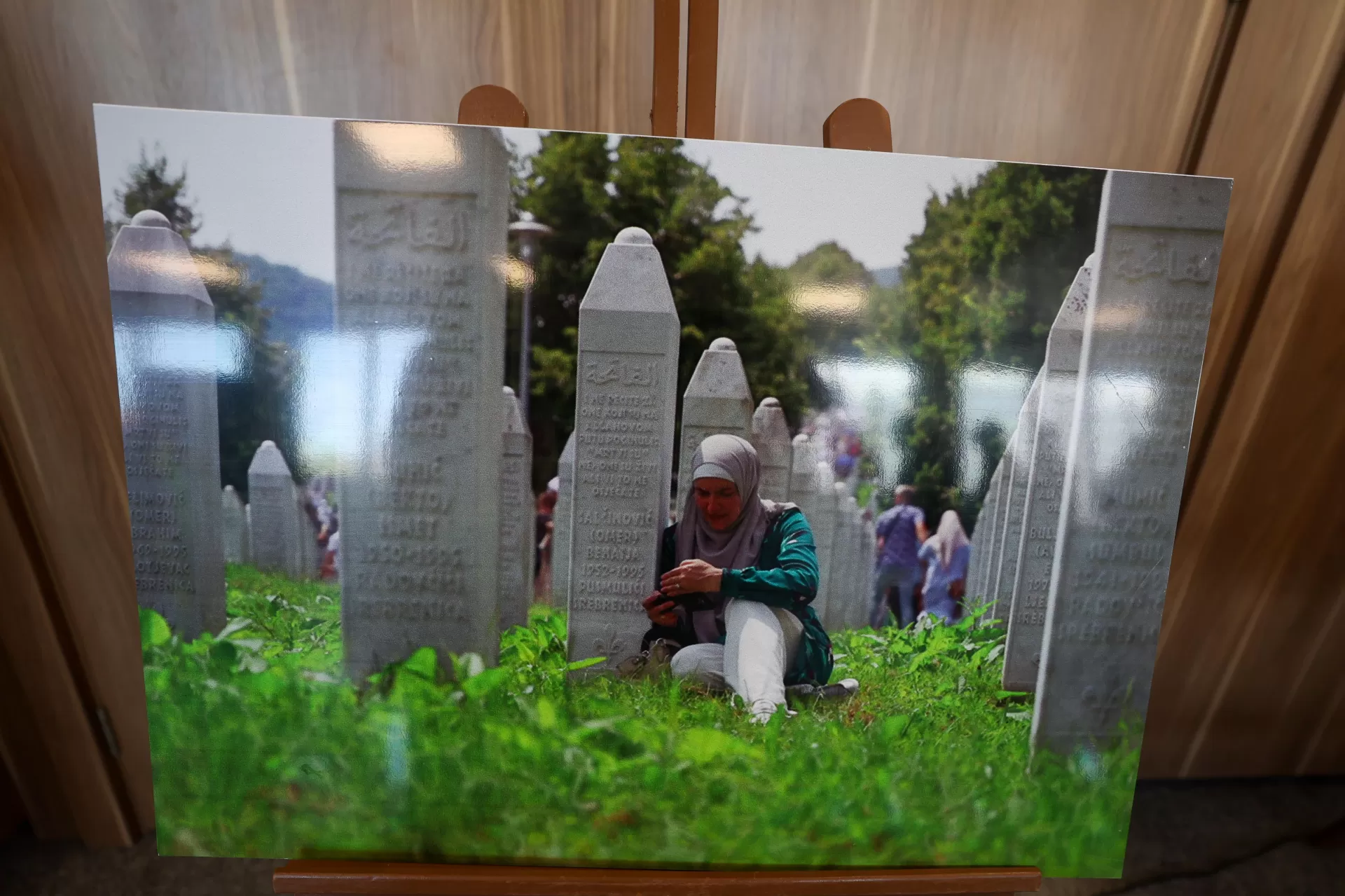 BAŞKAN OVALIOĞLU: “SREBRENİTSA SOYKIRIMI KARA BİR LEKEDİR”
