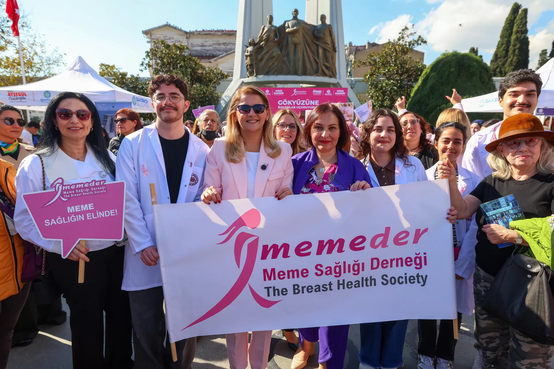 PEMBE BALONLAR FARKINDALIK İÇİN BAKIRKÖY’DEN UÇURULDU