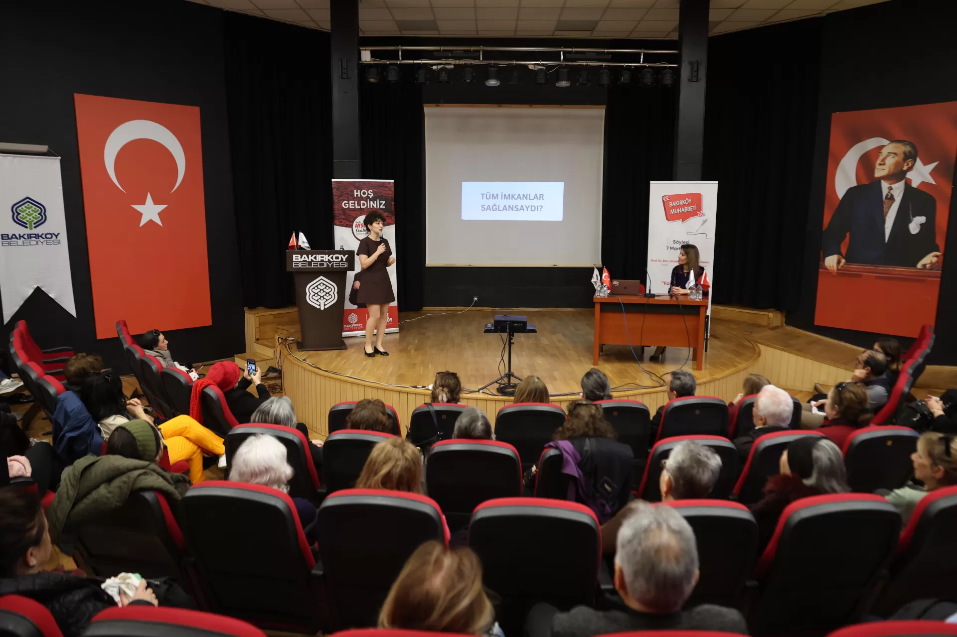 BAKIRKÖY’DE KADIN HAKLARI KONUŞULDU