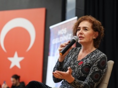 ÖZLEM GÜRSES BAKIRKÖY’DE “UMUDU” KONUŞTU