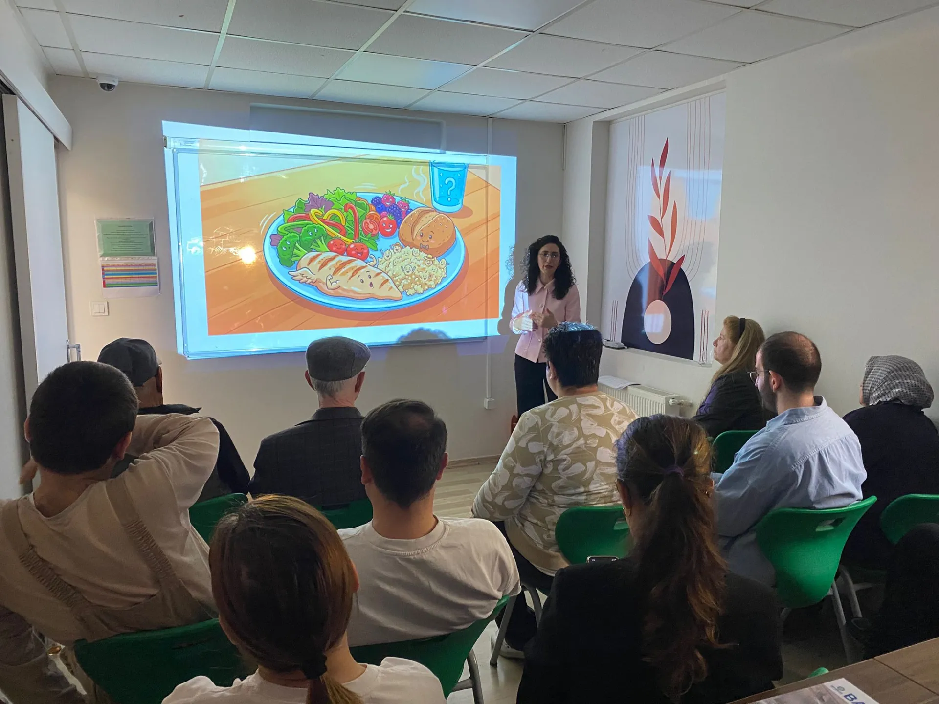 BAKIRKÖY’DE “ÖZEL GEREKSİNİMLİ BİREYLERDE DOĞRU BESLENME” SÖYLEŞİSİ