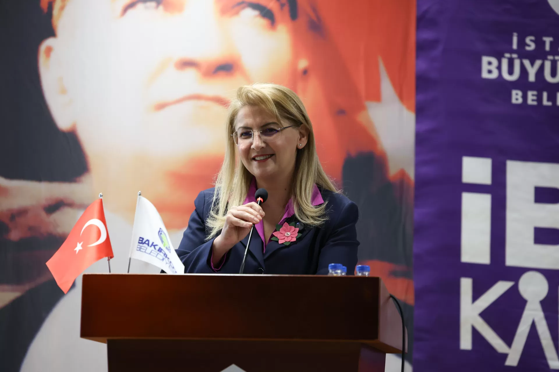 BAKIRKÖY’DE “KADINLAR İÇİN GÜVENLİ YAŞAM ÇALIŞTAYI” DÜZENLENDİ