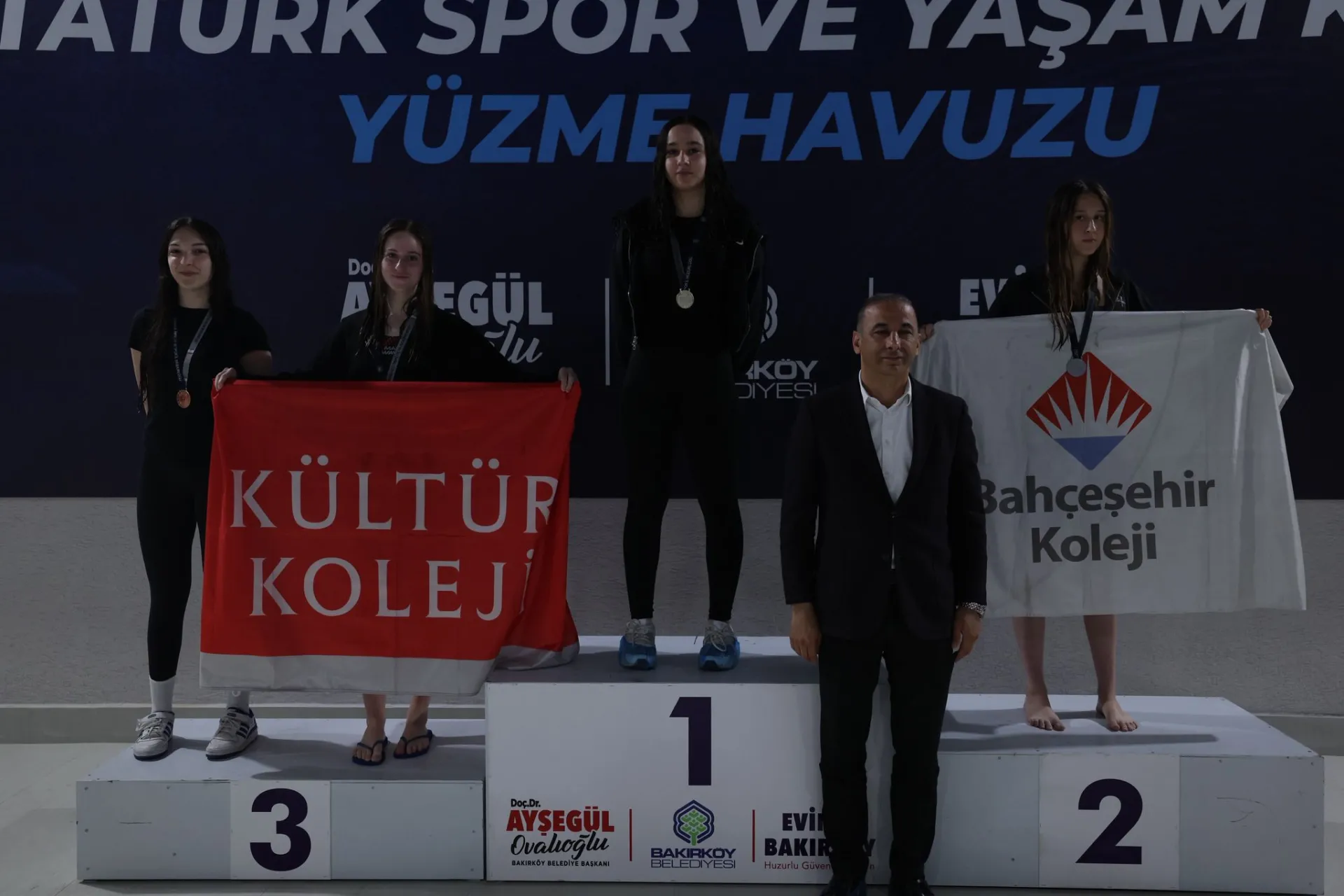 BAKIRKÖY’DE EGEMENLİK TURNUVASI COŞKUSU