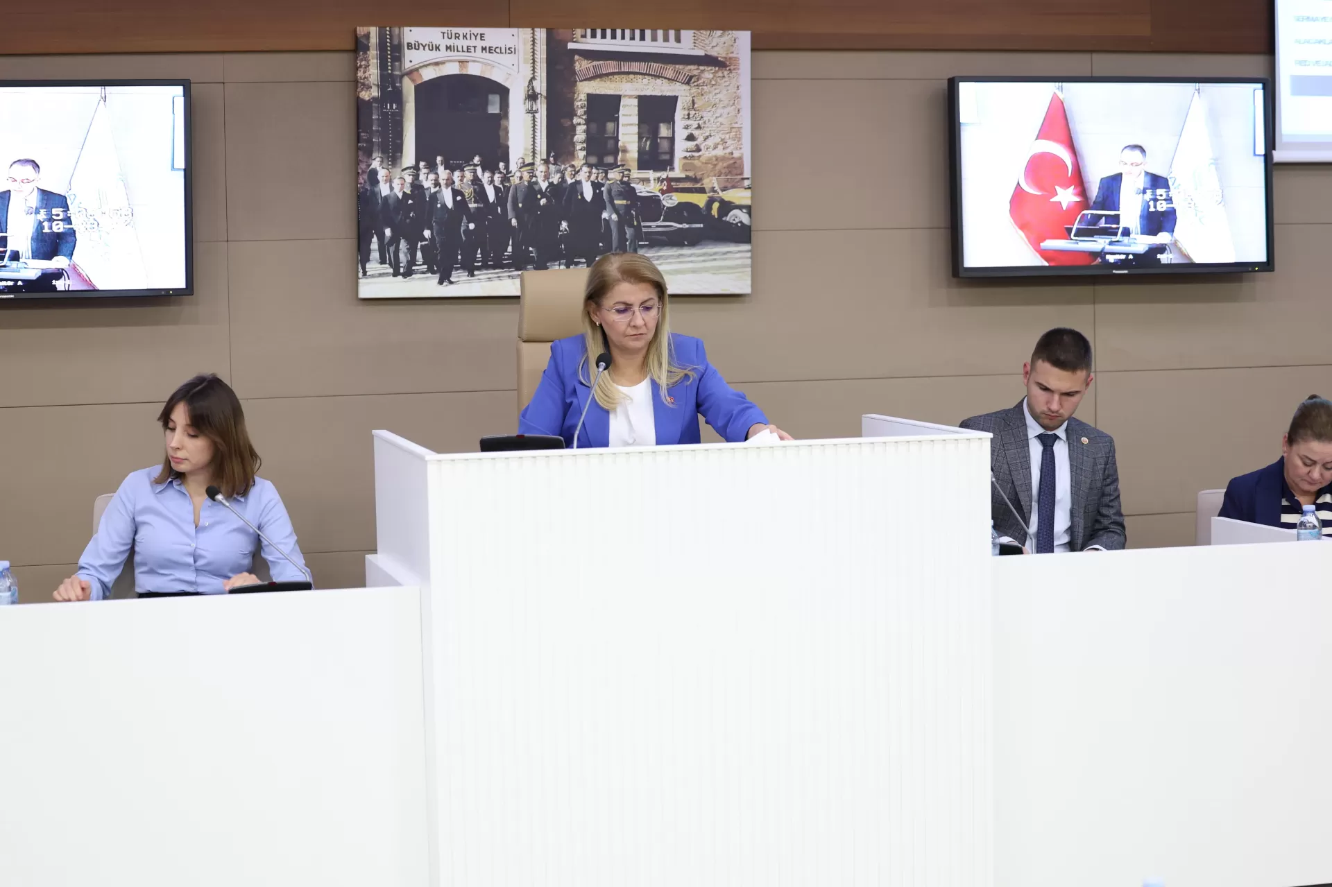 BAŞKAN OVALIOĞLU ANKARA’DAKİ SALDIRIYI LANETLEDİ