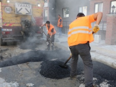 MAHALLELİLER TALEP EDİYOR BAKIRKÖY BELEDİYESİ YAPIYOR