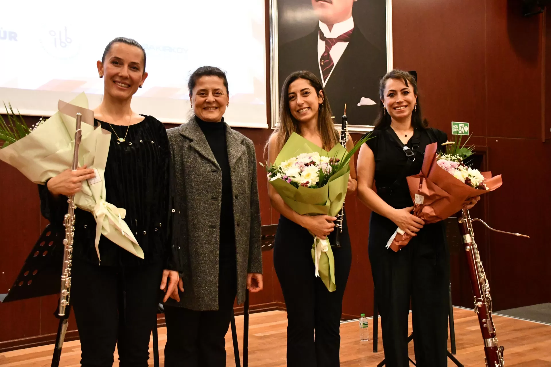 BAKIRKÖYLÜLER “İŞ ÇIKIŞI KONSERLERİ” İLE BULUŞTU