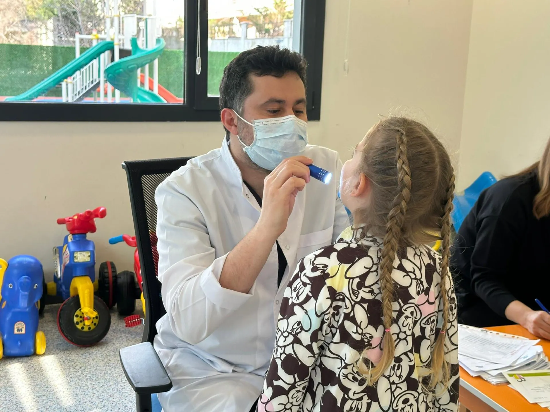 YUVAMIZ BAKIRKÖY’DE MİNİKLERE SAĞLIK TARAMASI