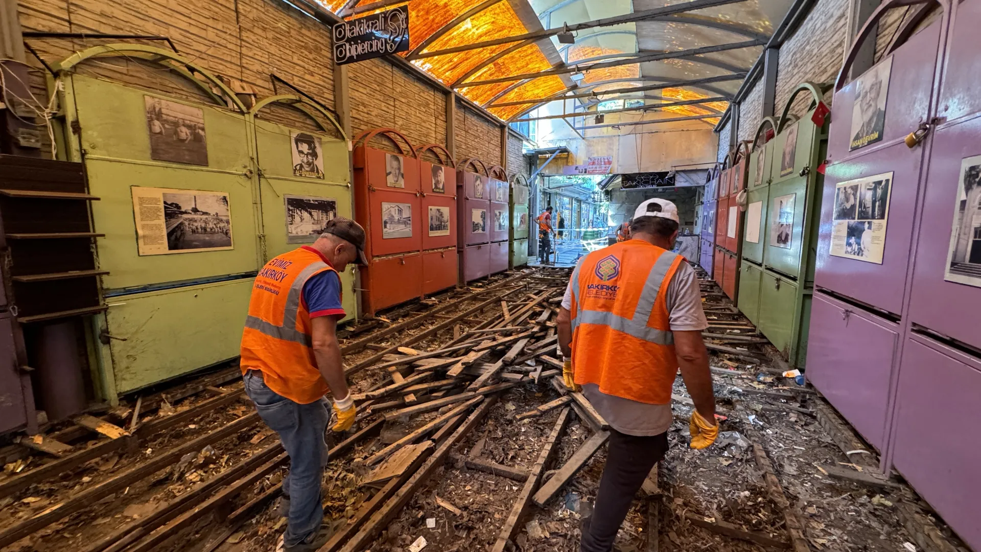 BAKIRKÖY'ÜN YOLLARI YENİLENİYOR, ALTYAPISI GÜÇLENİYOR