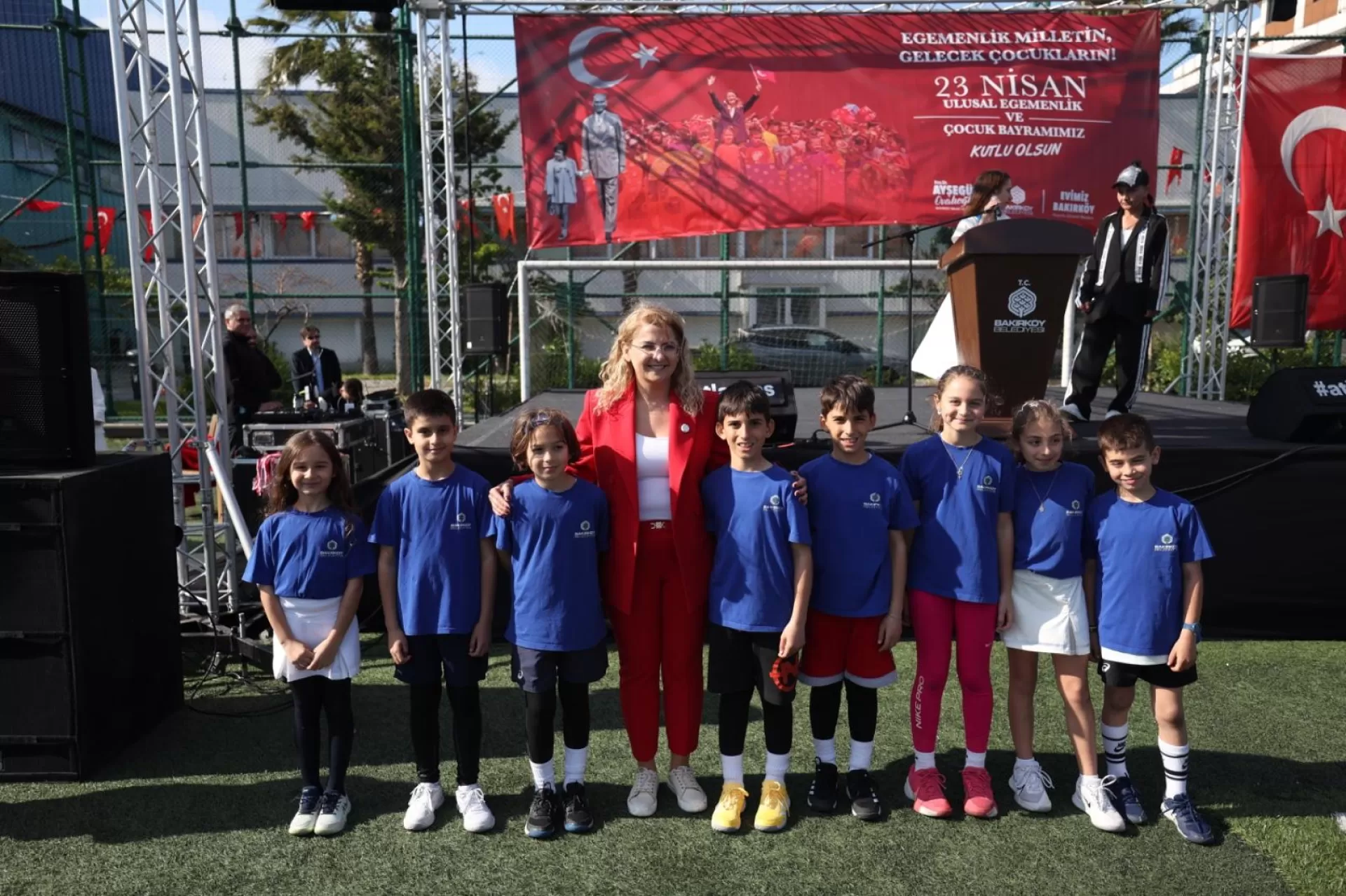 “BAKIRKÖY EGEMENLİK FESTİVALİ” 23 NİSAN’IN COŞKU DOLU RUHUNU YAŞATTI