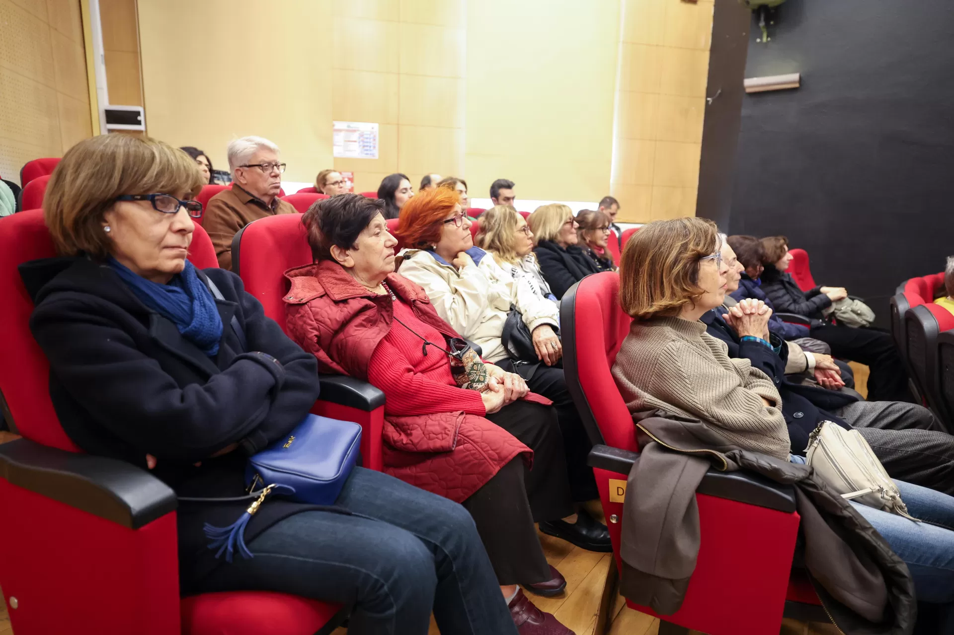 YAZAR TURGAY TUNA GEÇMİŞTEN GÜNÜMÜZE BAKIRKÖY’Ü ANLATTI