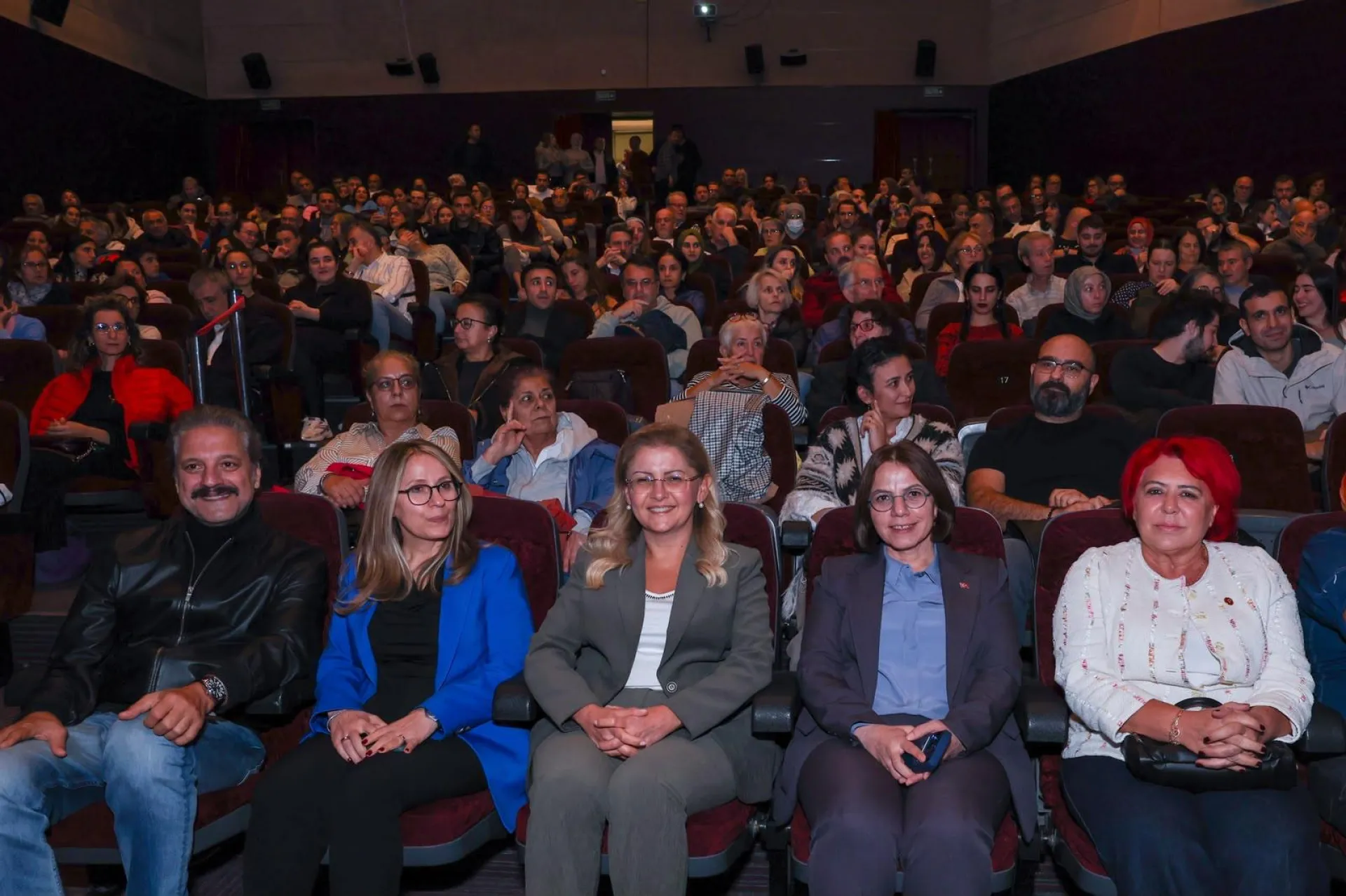 ULUSLARARASI MALTEPE TİYATRO FESTİVALİ'NDE BBT RÜZGARI